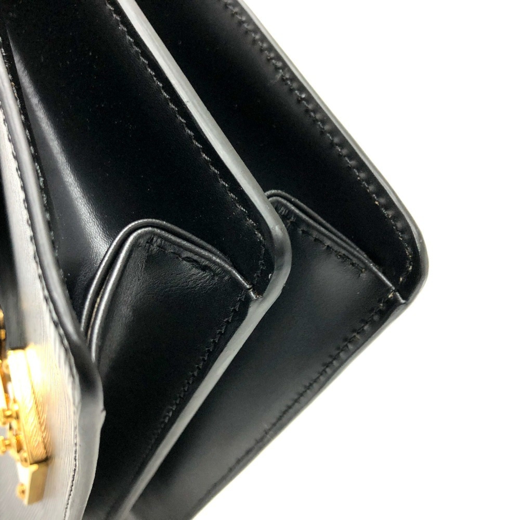 Louis Vuitton Black Epi Leather Handbag (Pre-Owned)