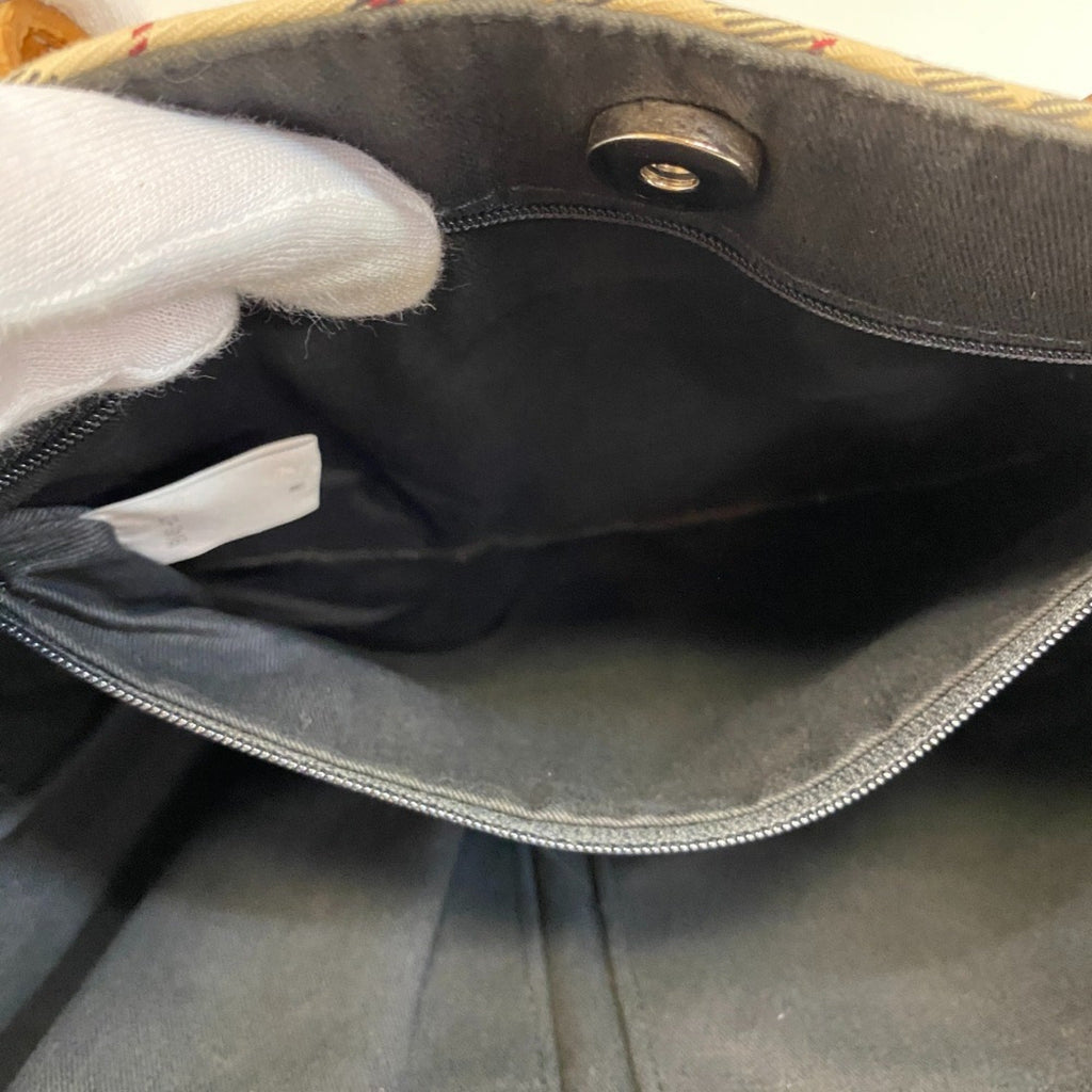 Burberry Beige Canvas Tote Bag (Pre-Owned)