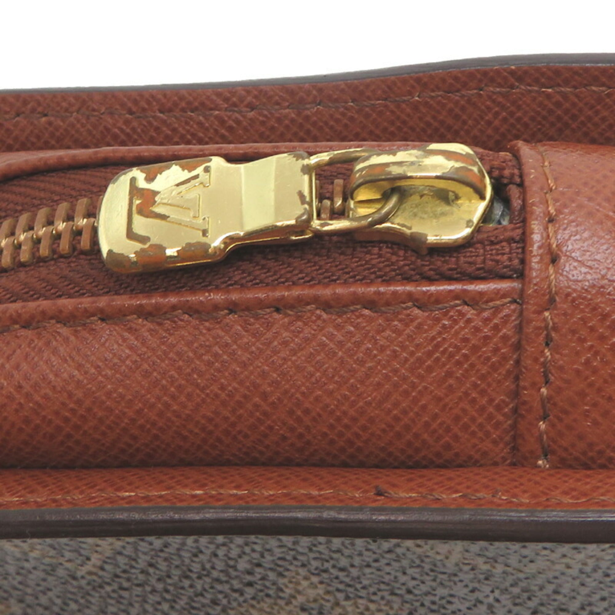 Louis Vuitton Brown Monogram Monogram Clutch Bag (Pre-Owned)