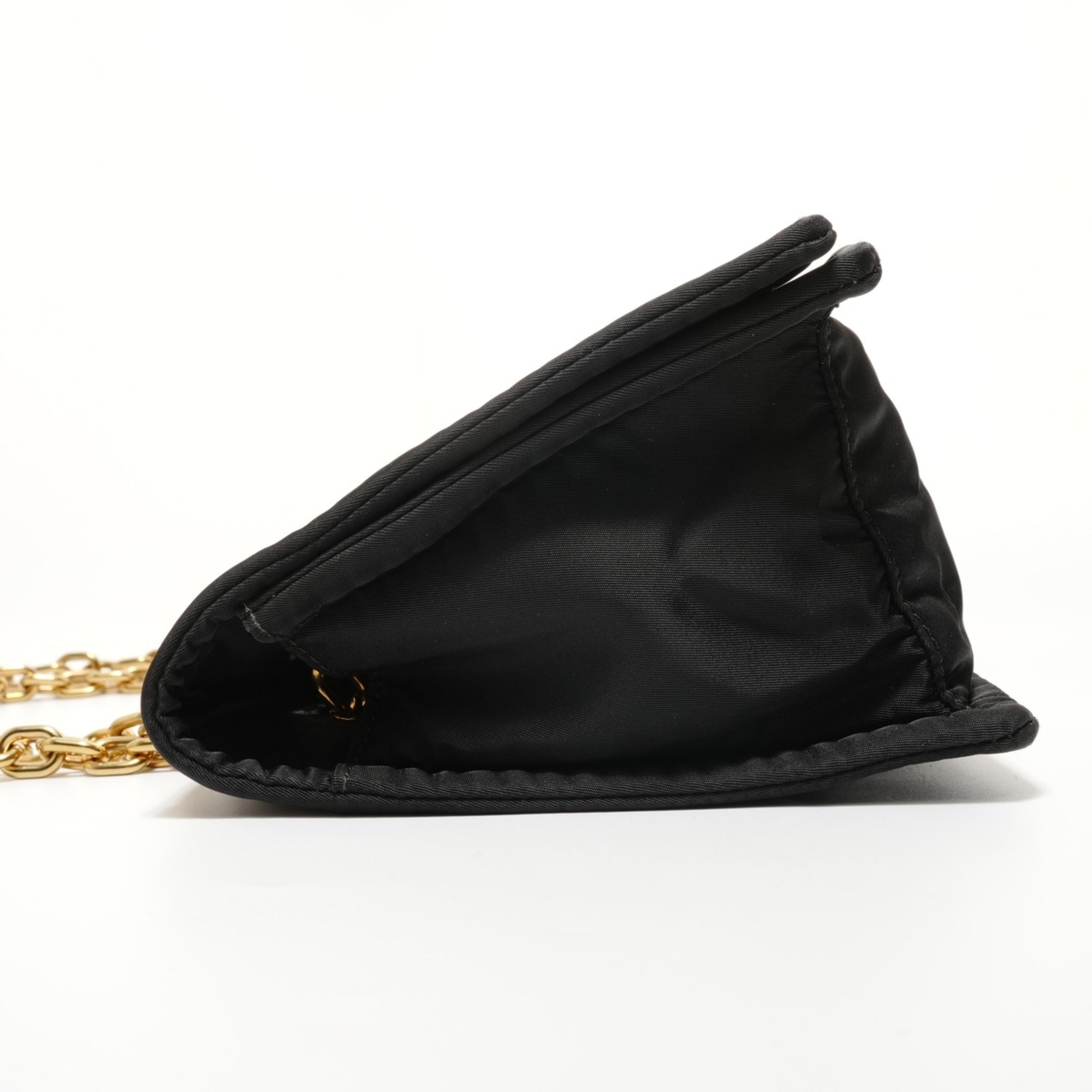 Prada Black Nylon Shoulder Bag (Pre-Owned)