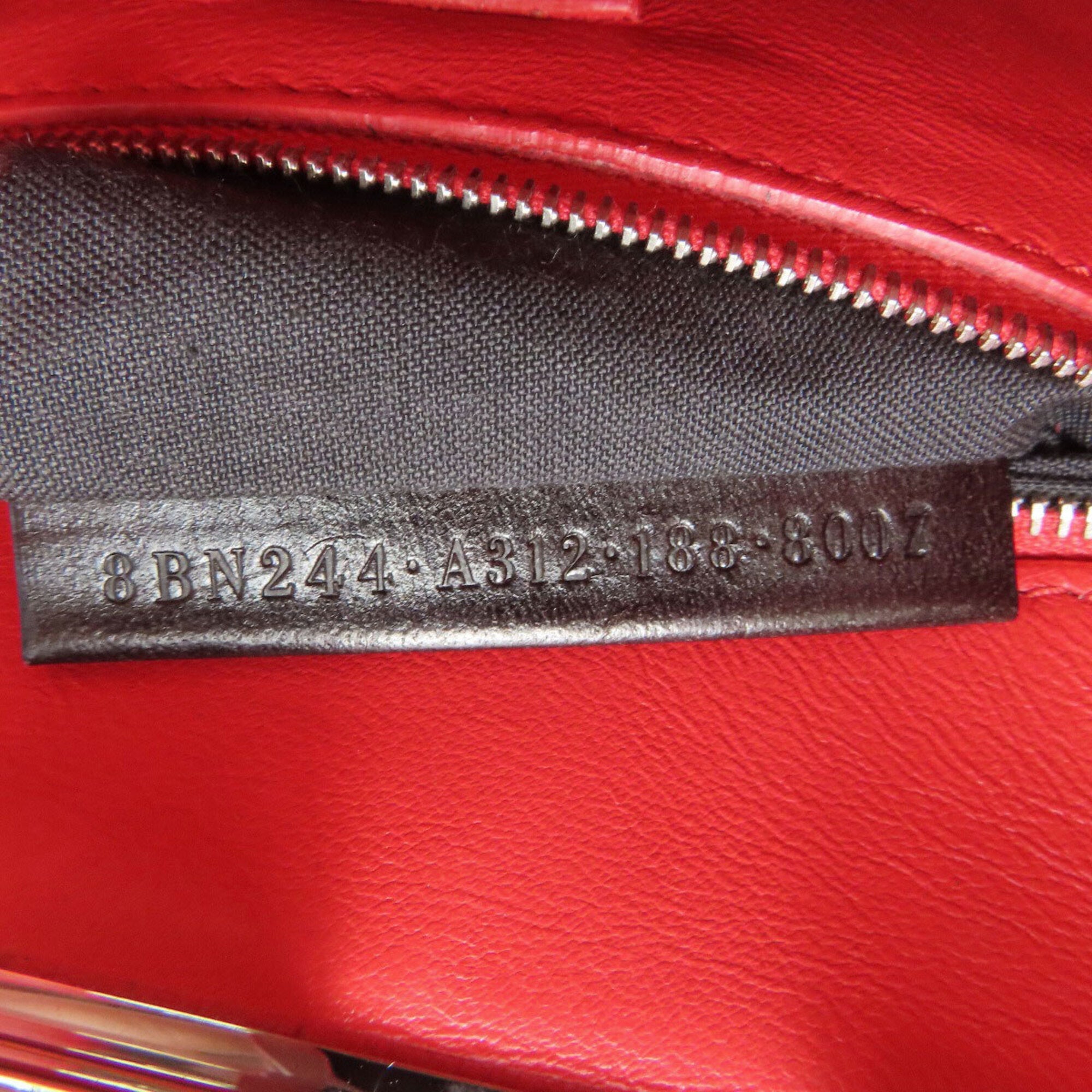 Fendi Red Color Leather Handbag (Pre-Owned)
