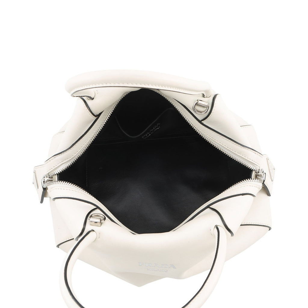 Prada White Leather Handbag (Pre-Owned)