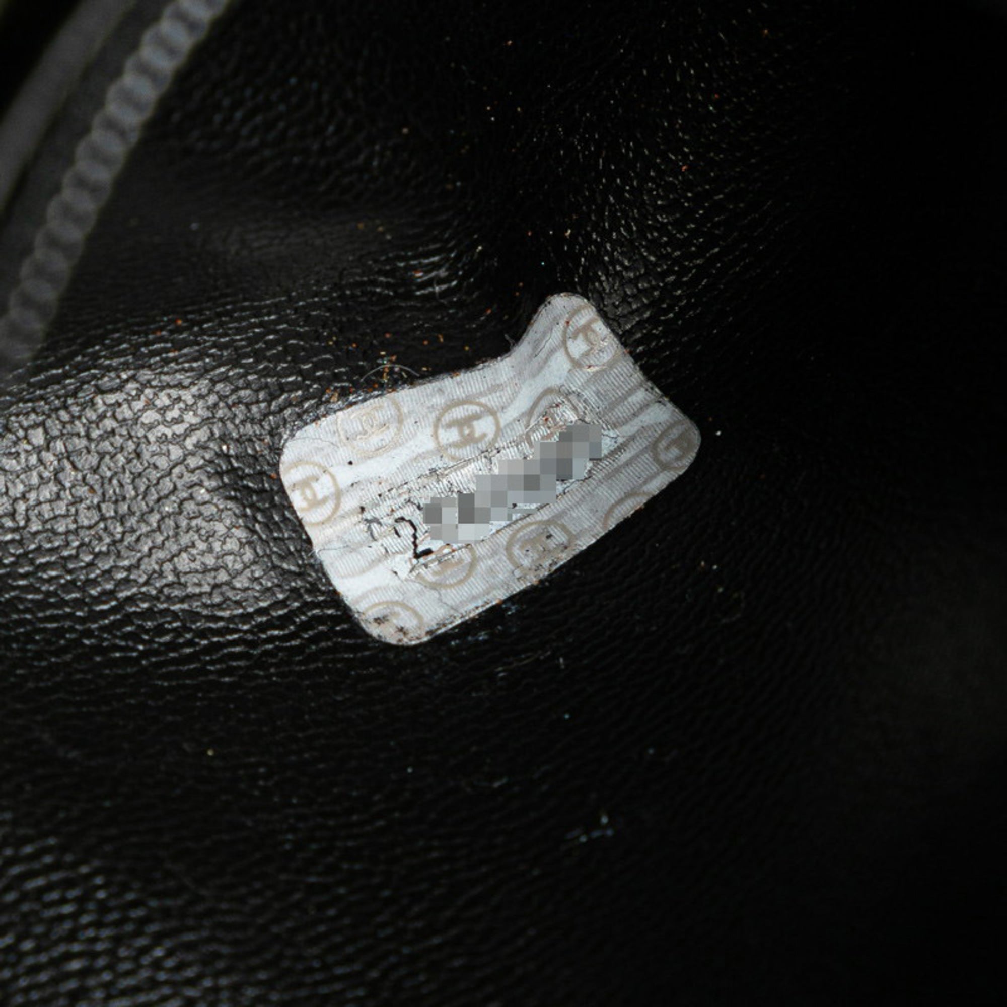 Chanel Black Leather Fanny Pack Shoulder Bag (Pre-Owned)