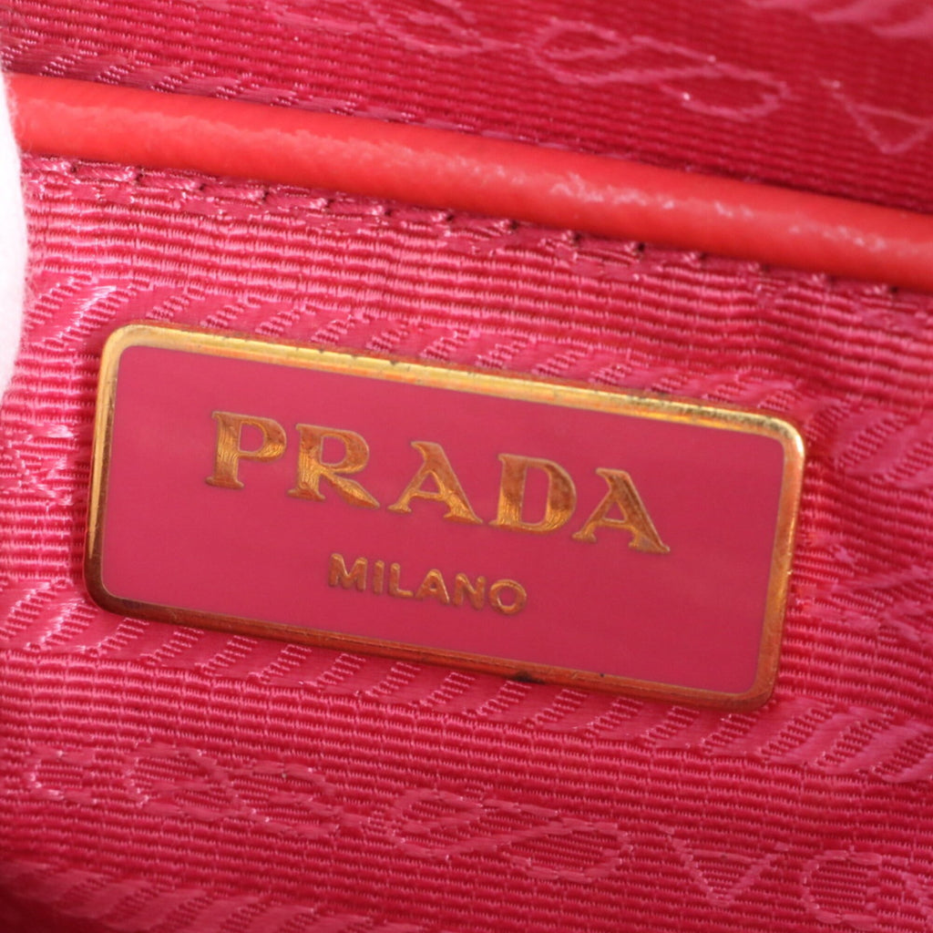 Prada Saffiano Red Color Leather Shoulder Bag Tote Bag (Pre-Owned)