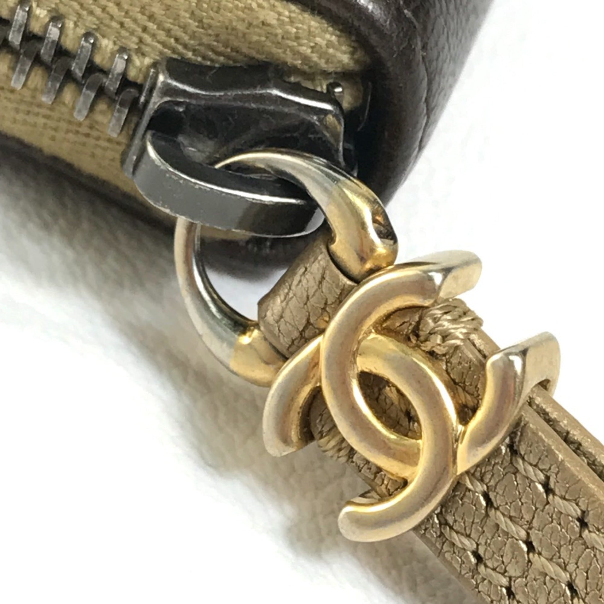 Chanel Gold Leather Long Wallet (Bi-Fold) (Pre-Owned)