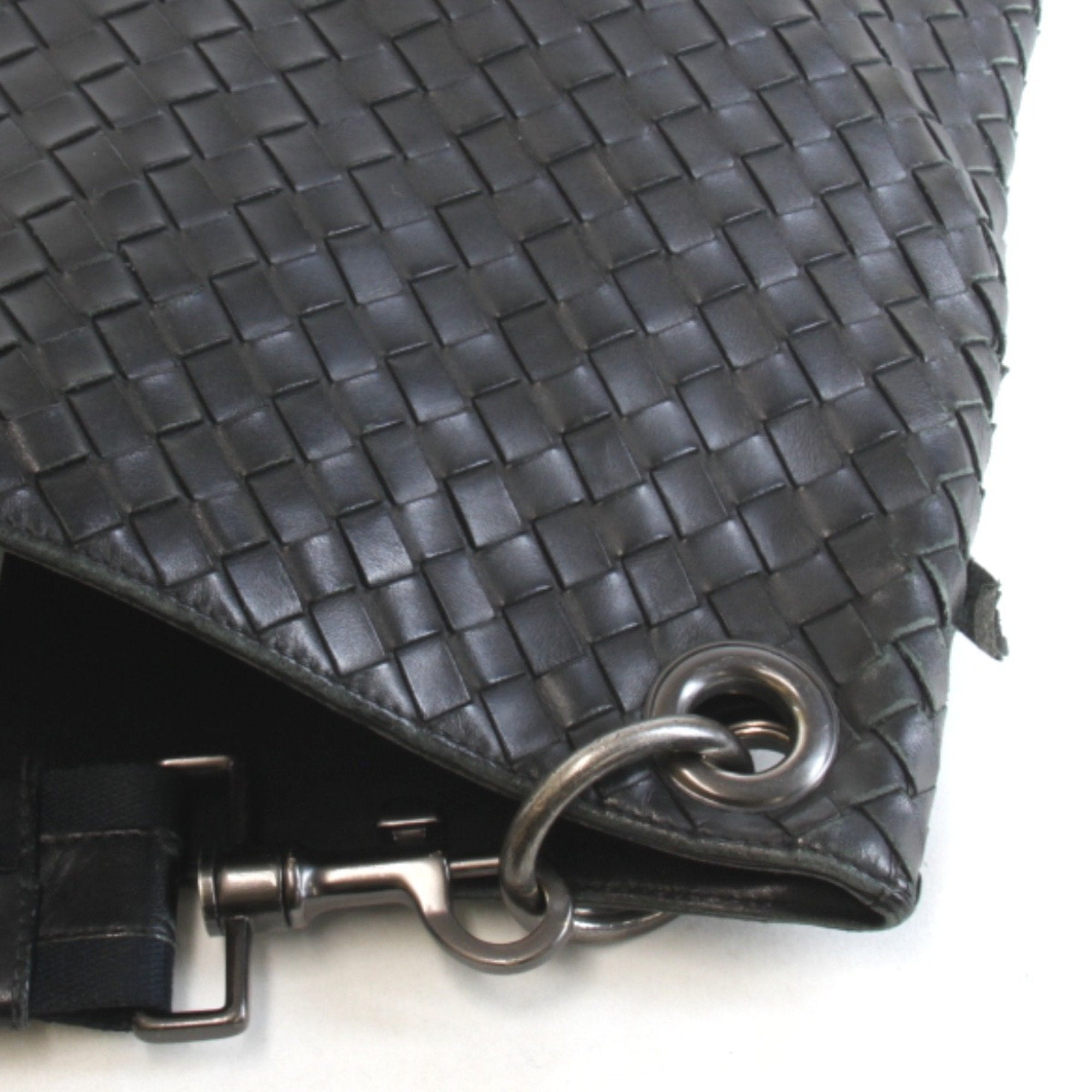 Bottega Veneta Black Leather Shoulder Bag (Pre-Owned)