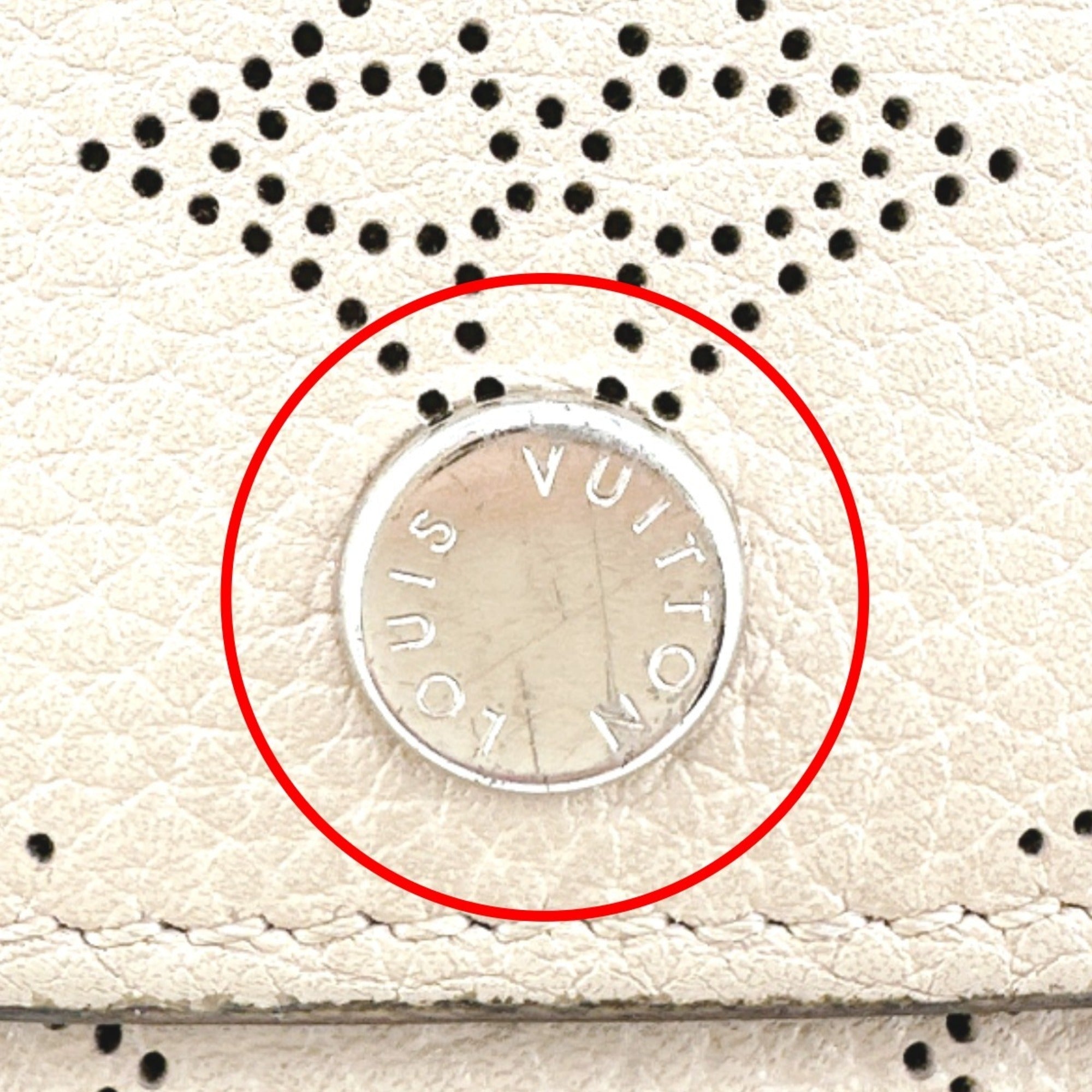 Louis Vuitton Beige Galle Monogram Mahina Leather Long Wallet (Tri-Fold) (Pre-Owned)