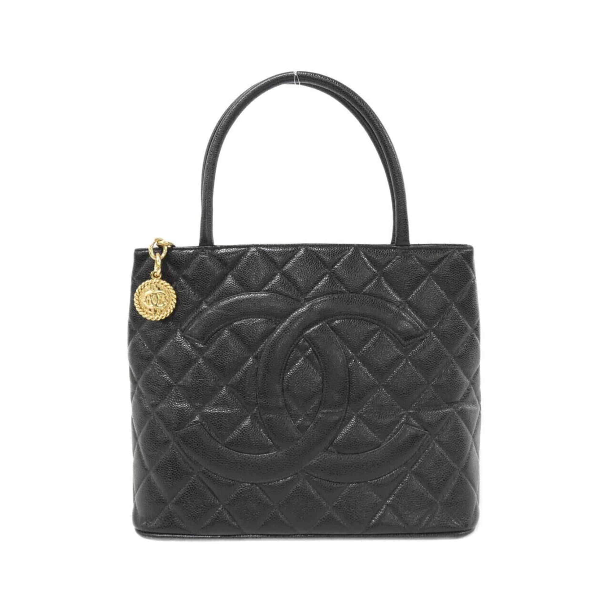Chanel Black Grained Calfskin Handbag (Pre-Owned)