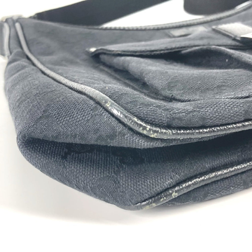 Gucci Black Gg Canvas Shoulder Bag (Pre-Owned)
