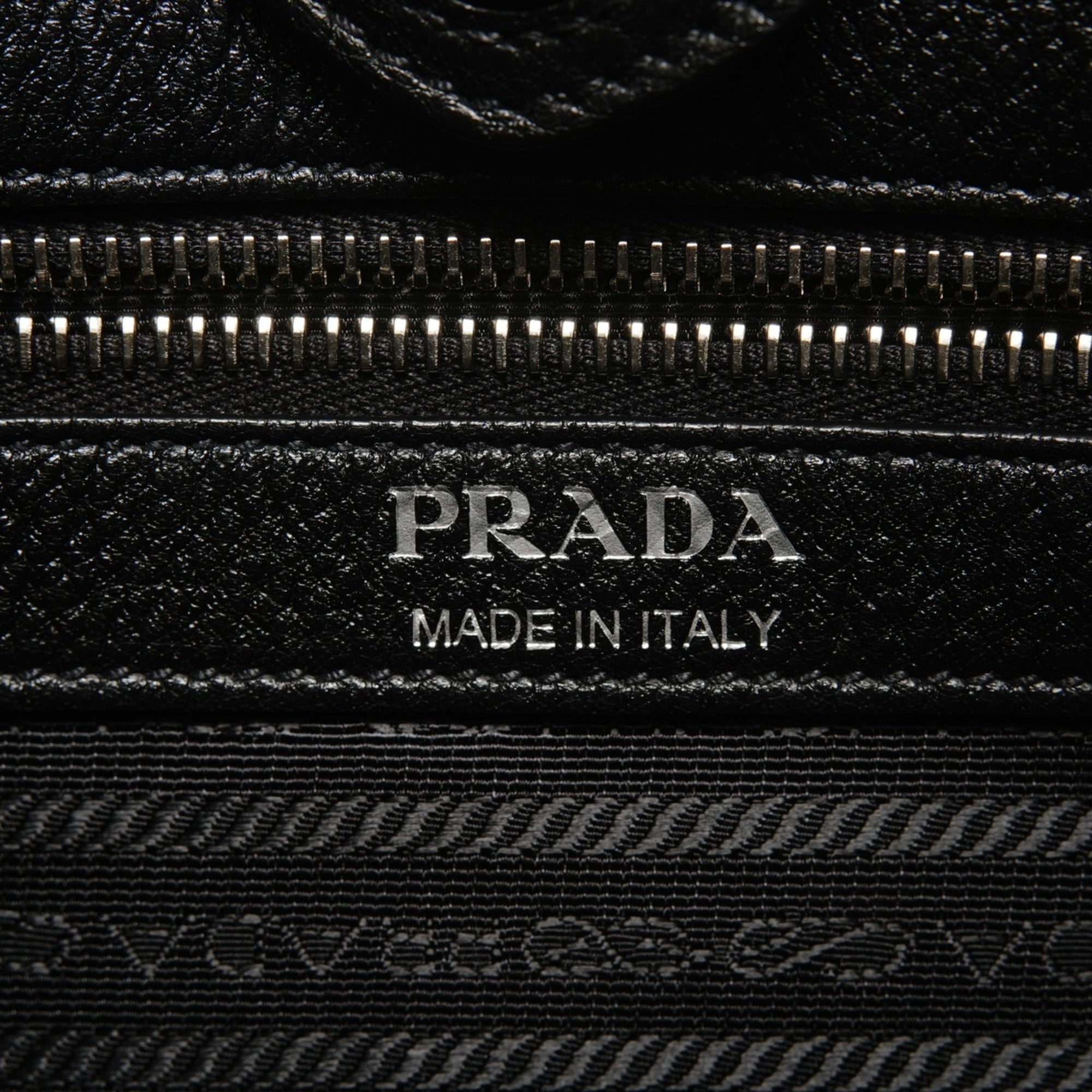 Prada Black Leather Shoulder Bag (Pre-Owned)