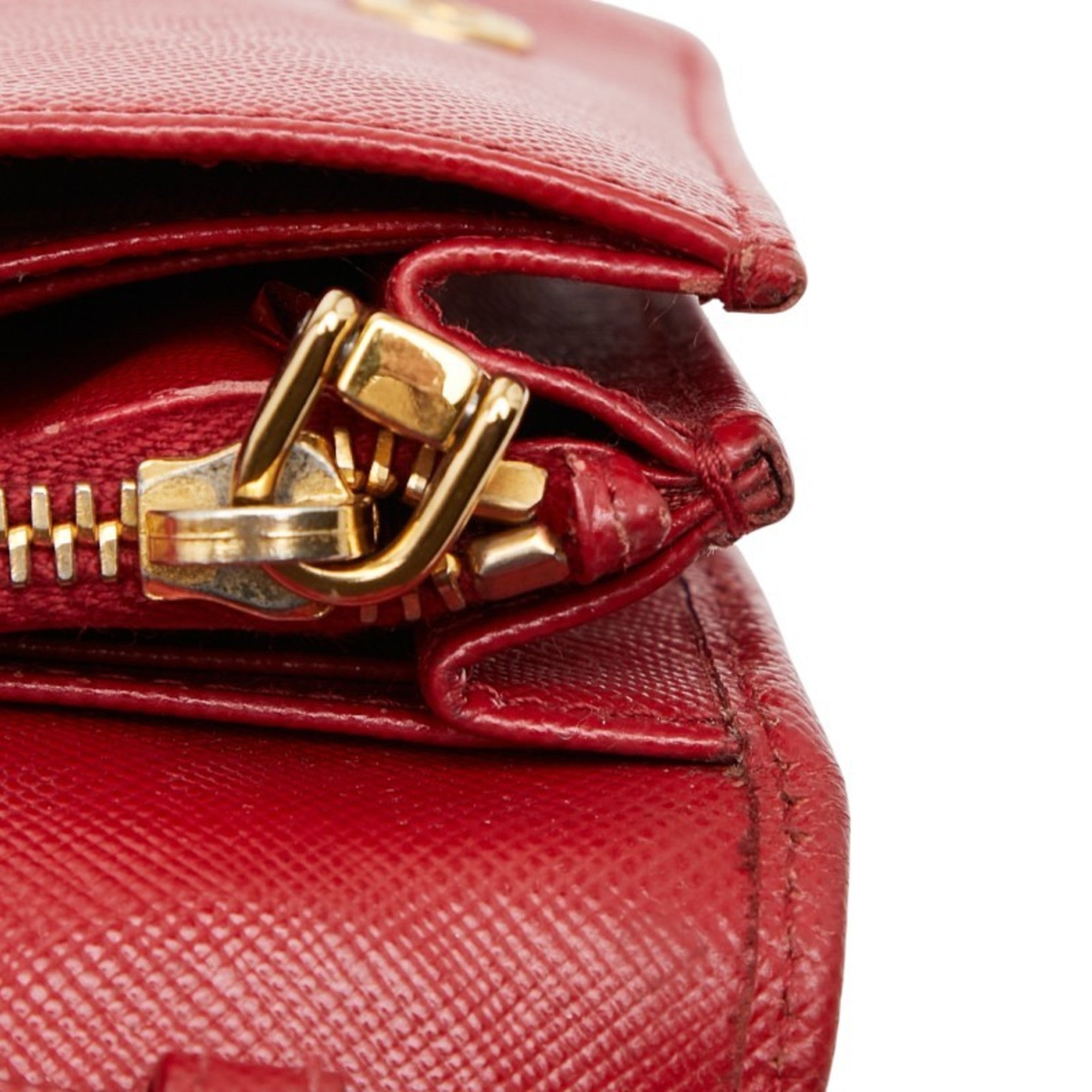 Prada Red Color Leather Shoulder Bag (Pre-Owned)