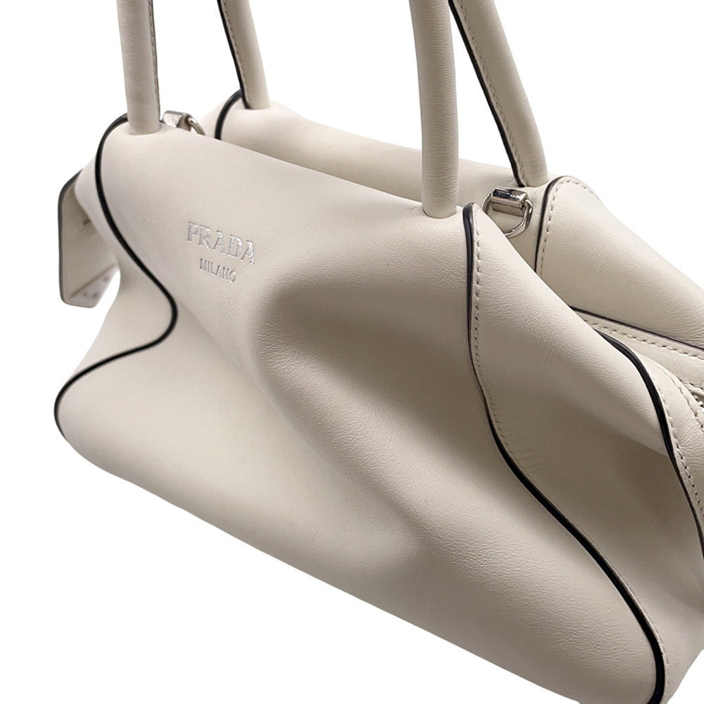 Prada White Leather Handbag (Pre-Owned)