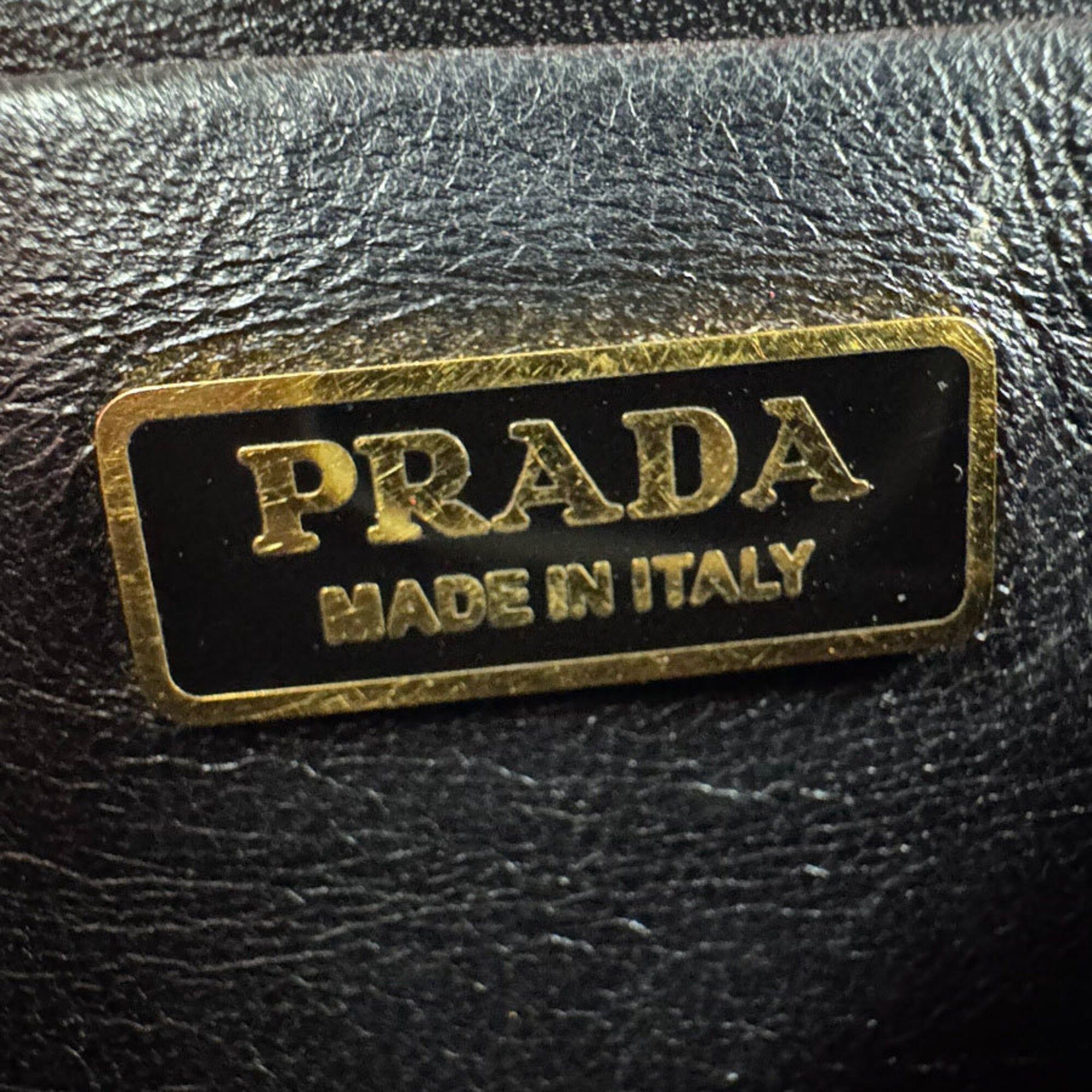 Prada Red Color Leather Shoulder Bag (Pre-Owned)