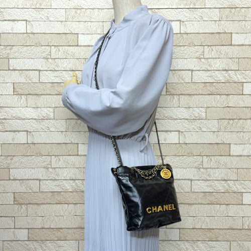 Chanel Black Handbag Shoulder Bag (Pre-Owned)