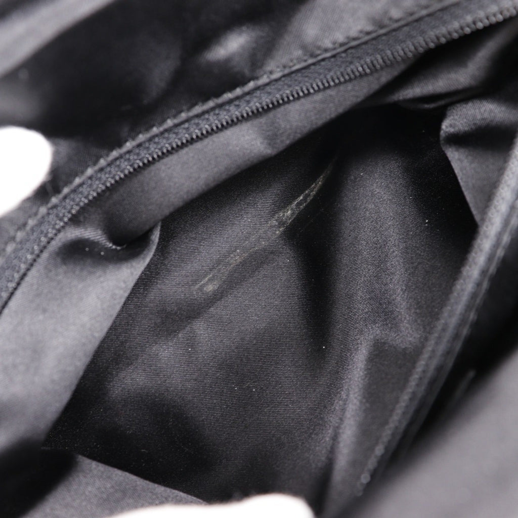 Chanel Black Leather Shoulder Bag (Pre-Owned)