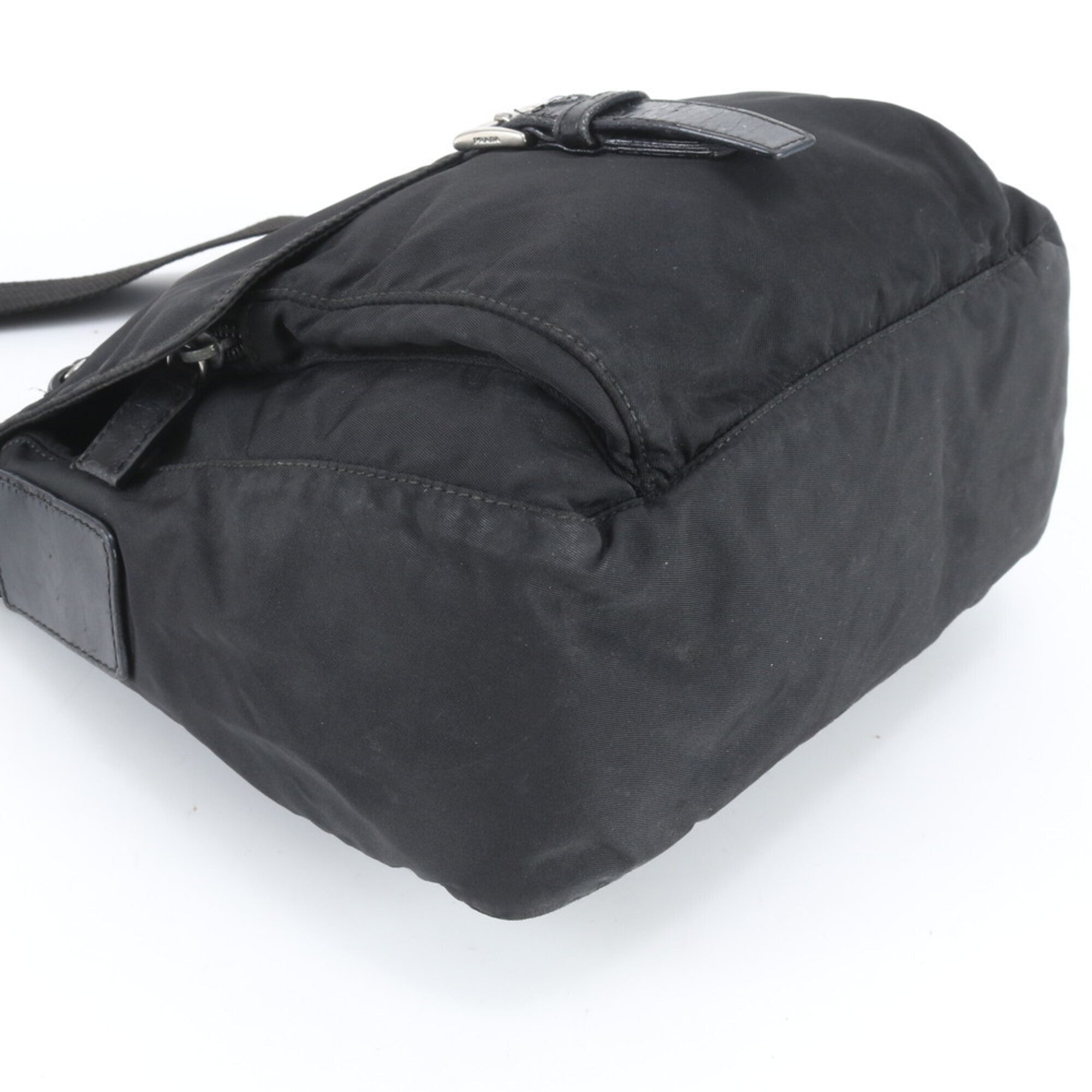 Prada Black Nylon Leather Shoulder Bag (Pre-Owned)