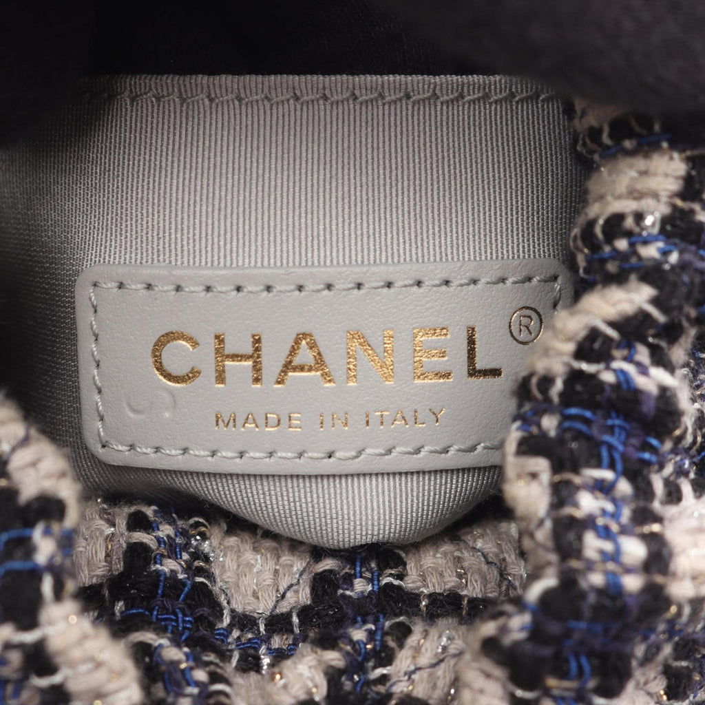Chanel Multi-Color Navy Leather Fabric Shoulder Bag (Pre-Owned)