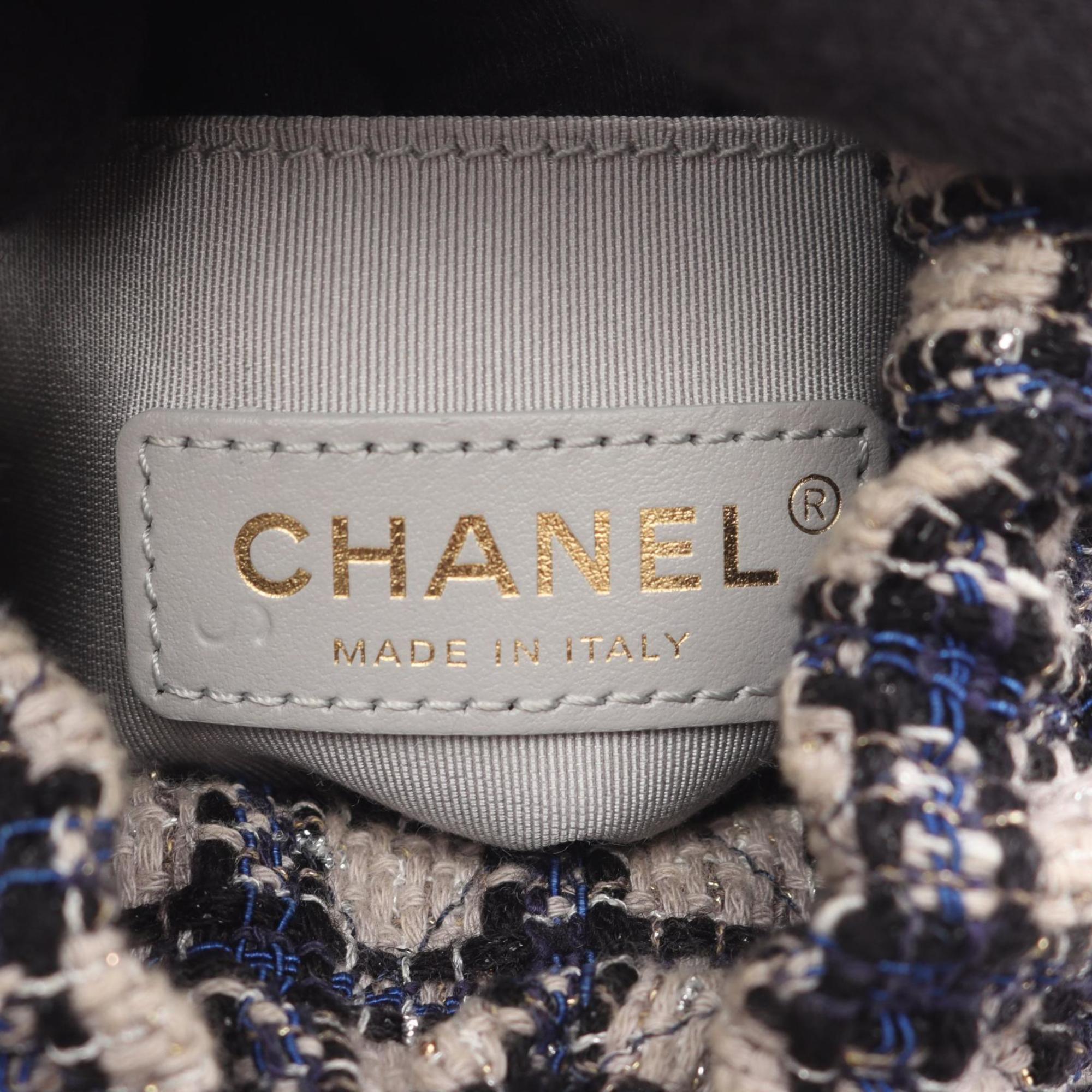 Chanel Multi-Color Navy Leather Fabric Shoulder Bag (Pre-Owned)