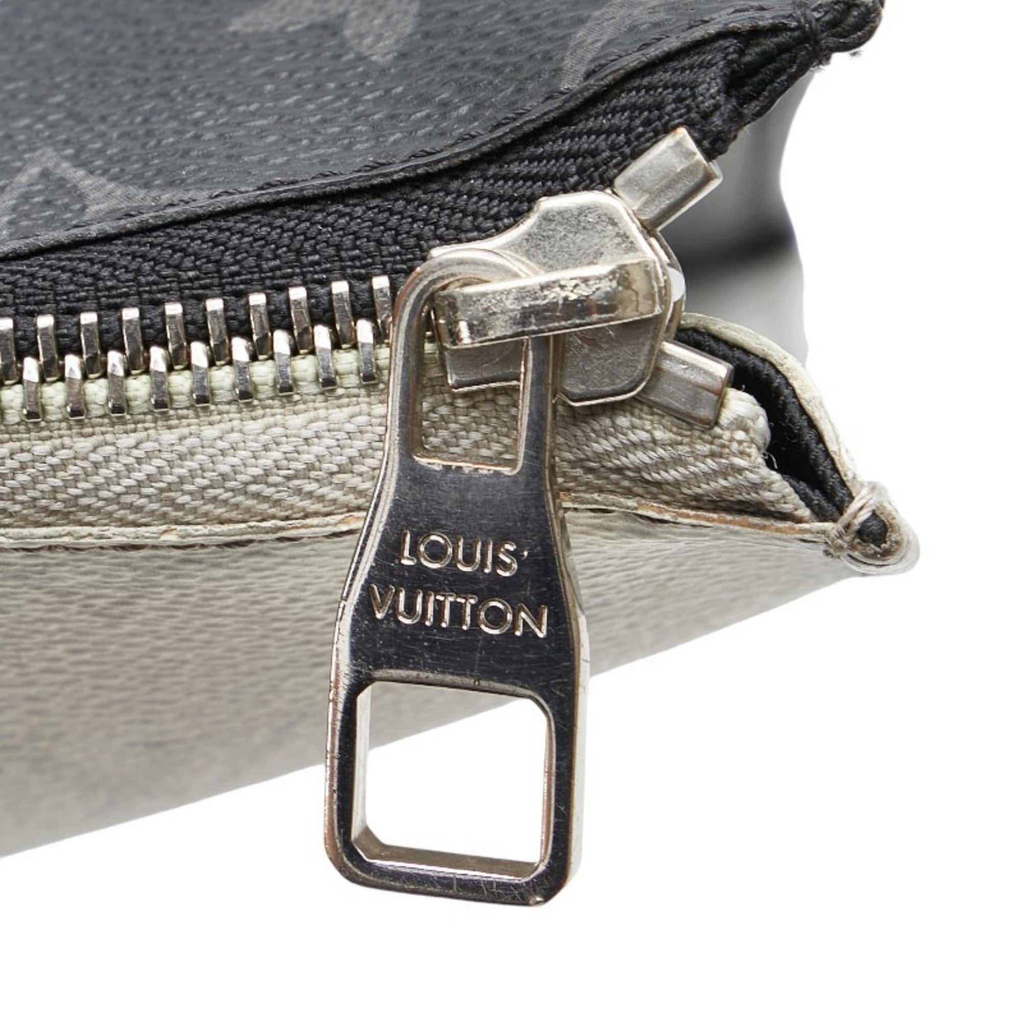 Louis Vuitton Monogram Eclipse Black Monogram Eclipse White Pvc Leather Clutch Bag Pochette (Pre-Owned)