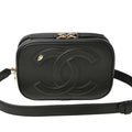 Chanel Black Leather Shoulder Bag (Pre-Owned)