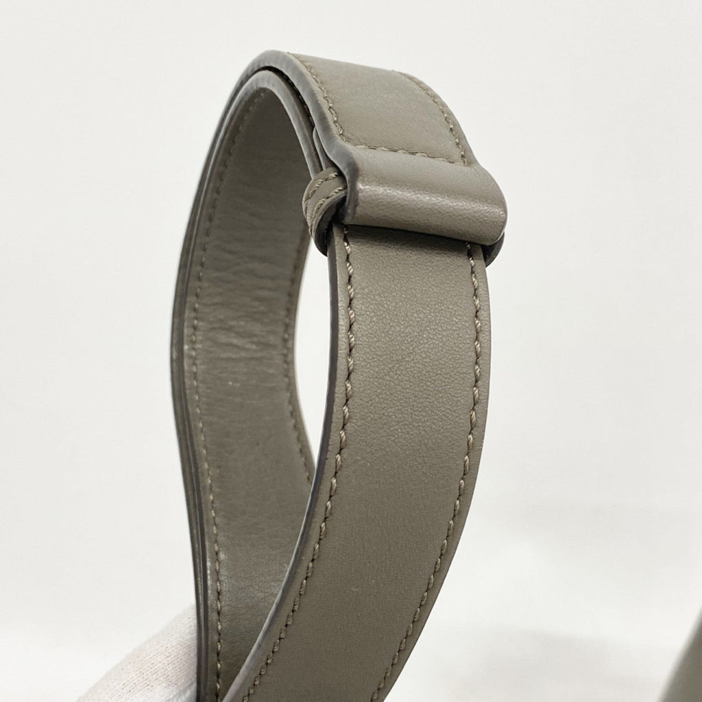 Fendi Gray Leather Handbag (Pre-Owned)