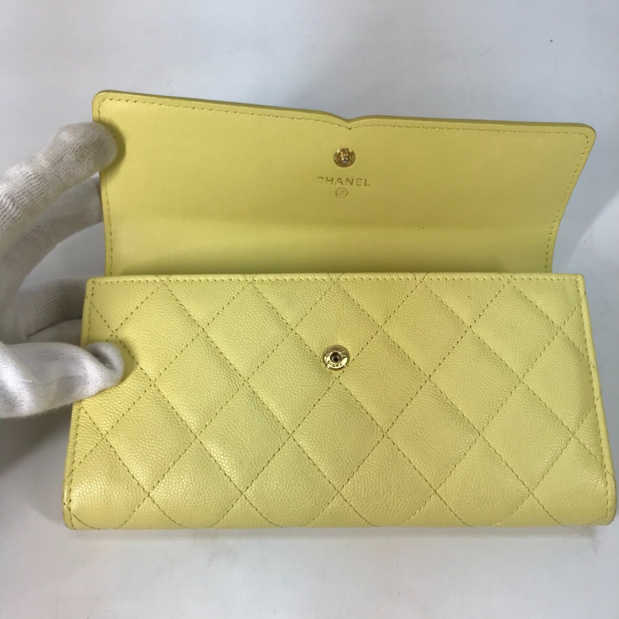 Chanel Yellow Leather Long Wallet (Bi-Fold) (Pre-Owned)