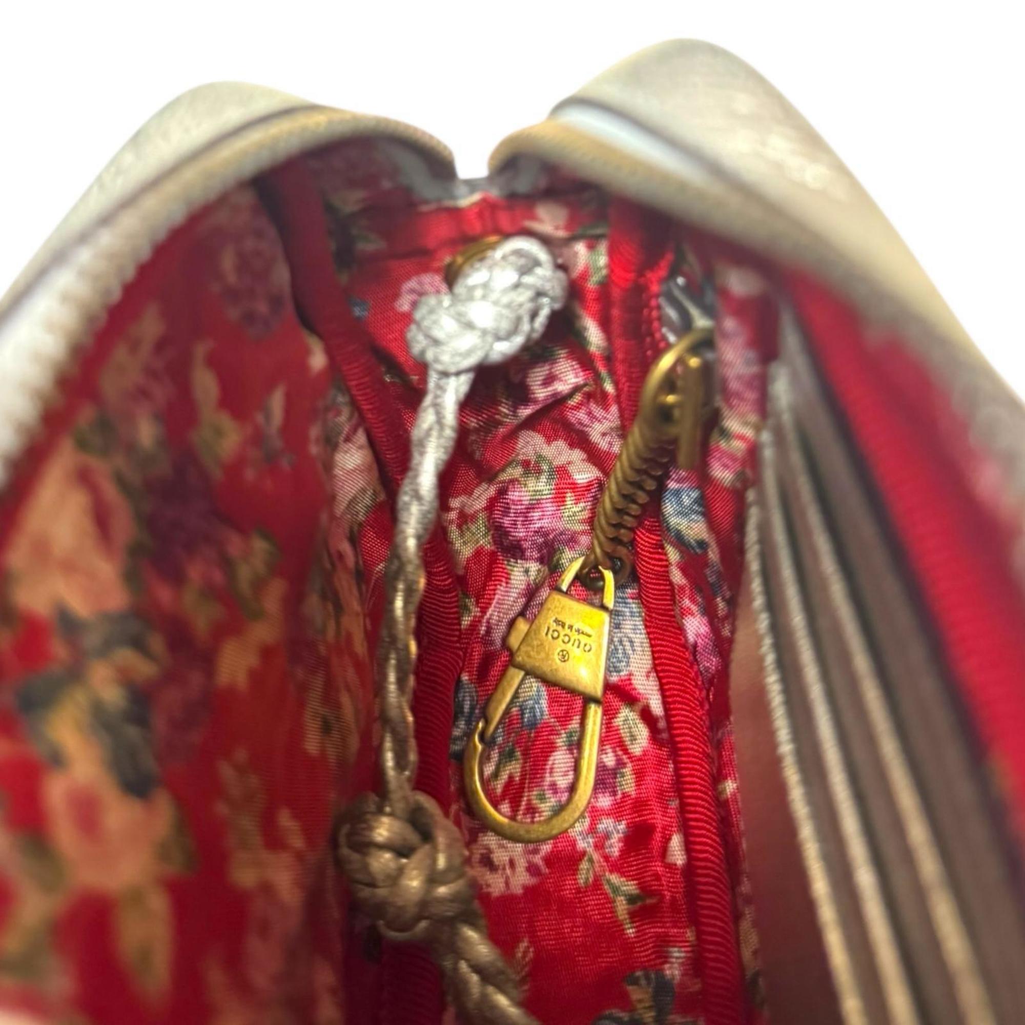 Gucci Silver Leather Shoulder Bag (Pre-Owned)