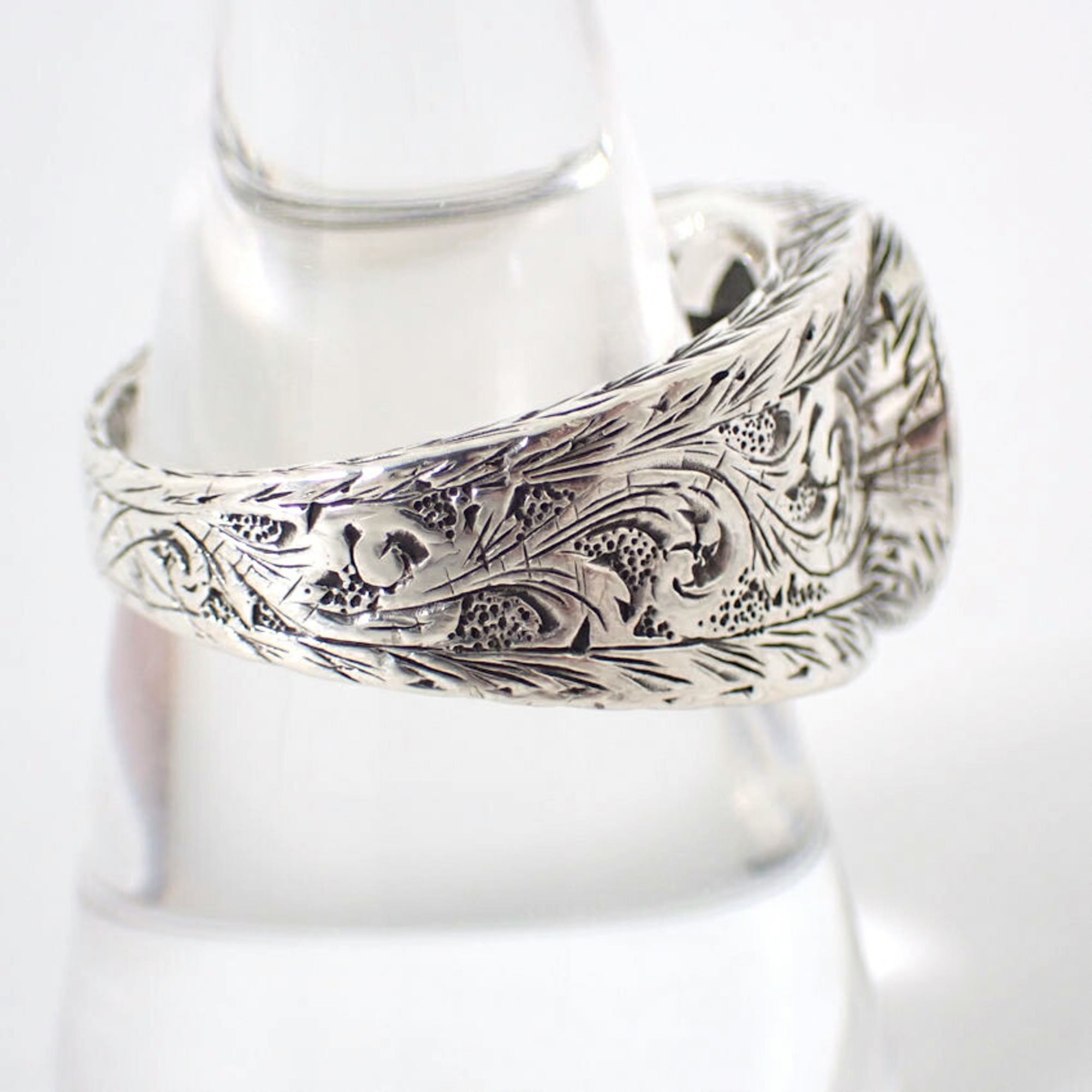 Gucci Sterling Silver 925 Band Ring (Pre-Owned)