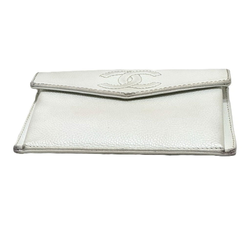 Chanel White Grained Calfskin Wallet (Bi-Fold) (Pre-Owned)