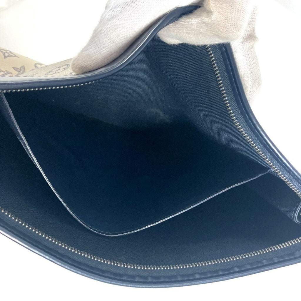Louis Vuitton Navy White Leather Clutch Bag Pochette Pouch (Pre-Owned)