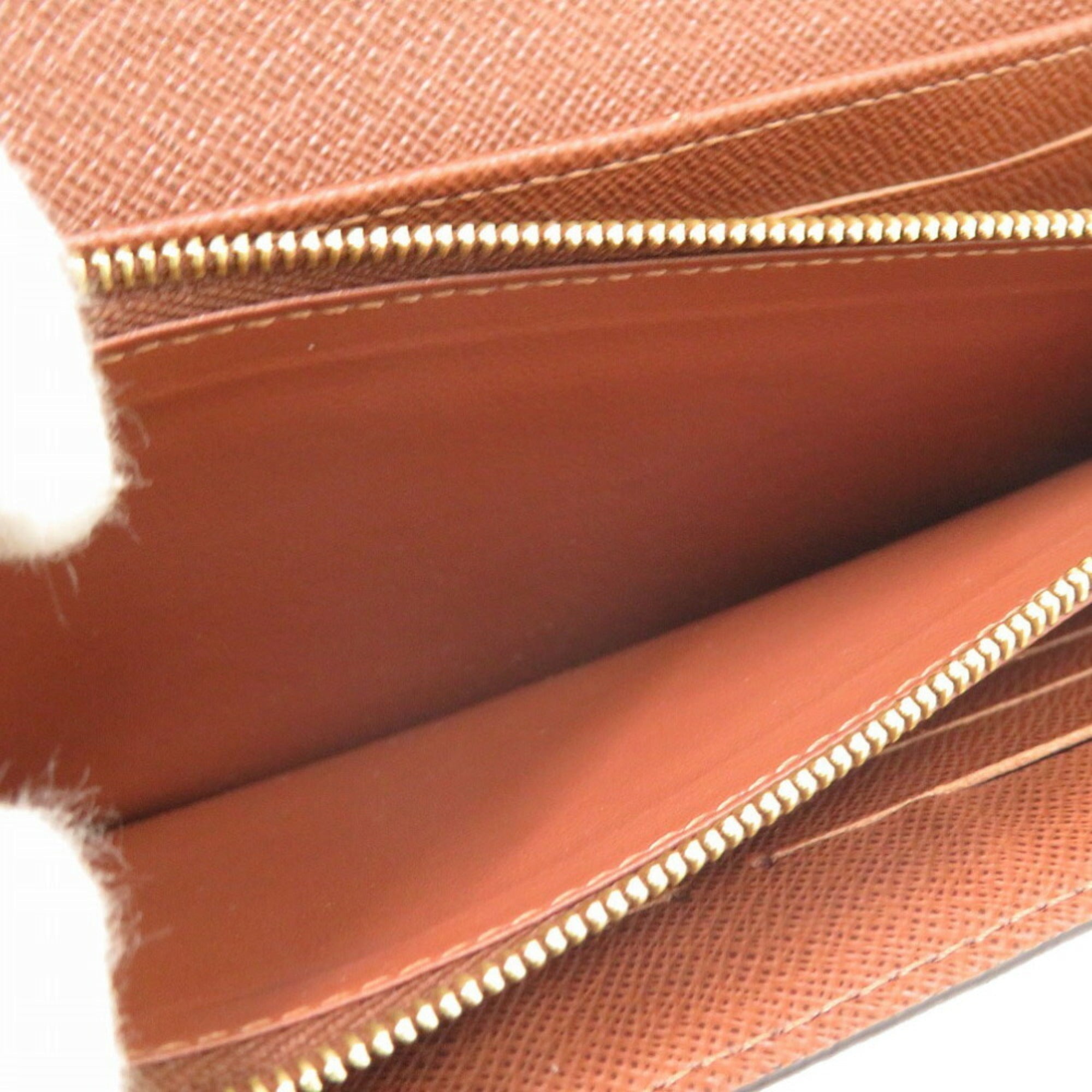 Louis Vuitton Brown Monogram Monogram Long Wallet (Bi-Fold) (Pre-Owned)