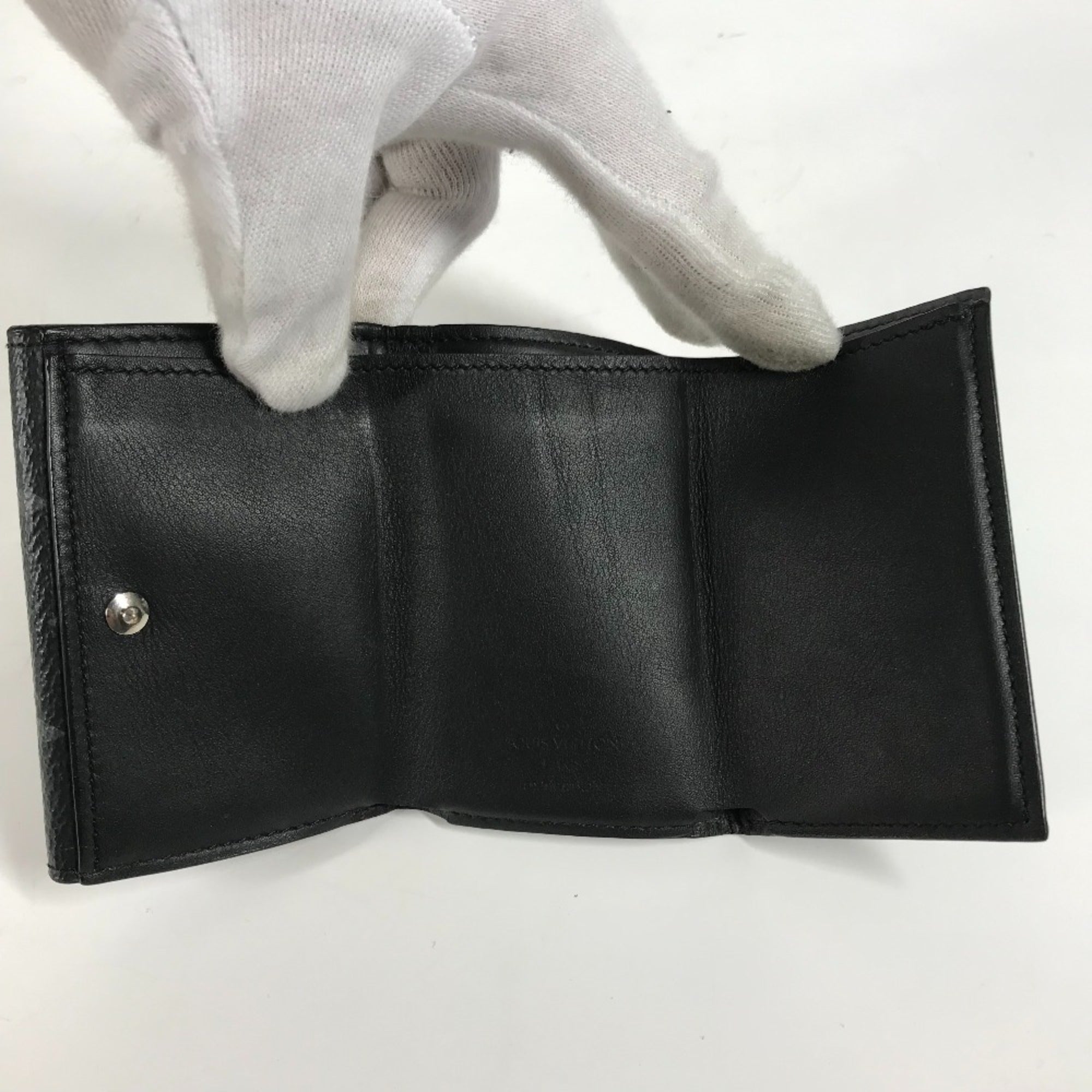 Louis Vuitton Monogram Eclipse Black Monogram Eclipse Wallet (Tri-Fold) (Pre-Owned)