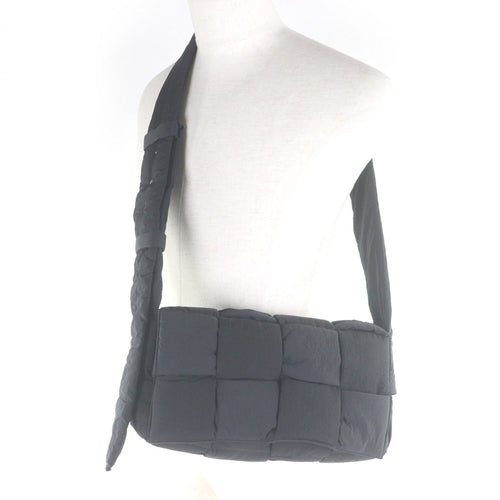 Bottega Veneta Black Nylon Shoulder Bag Sling Bag (Pre-Owned)