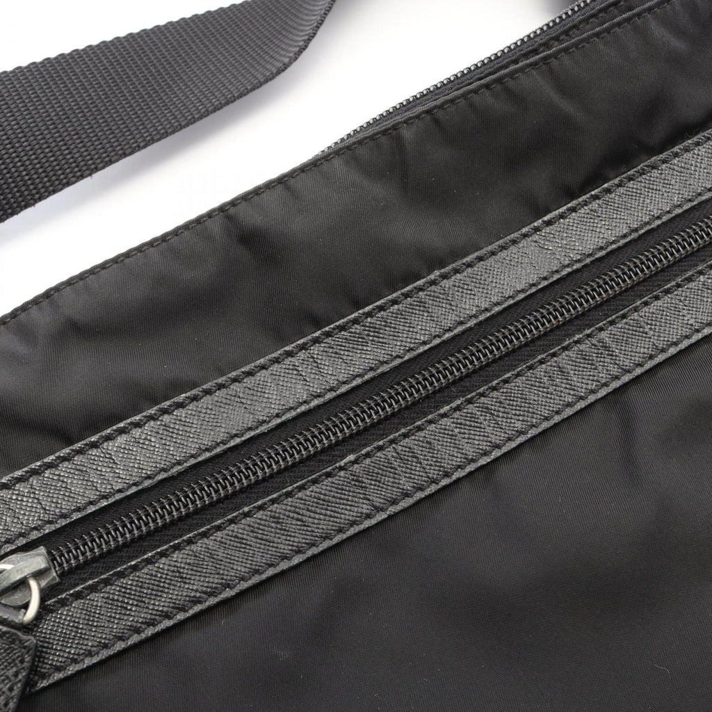 Prada Black Nylon Saffiano Triangle Handbag Shoulder Bag (Pre-Owned)