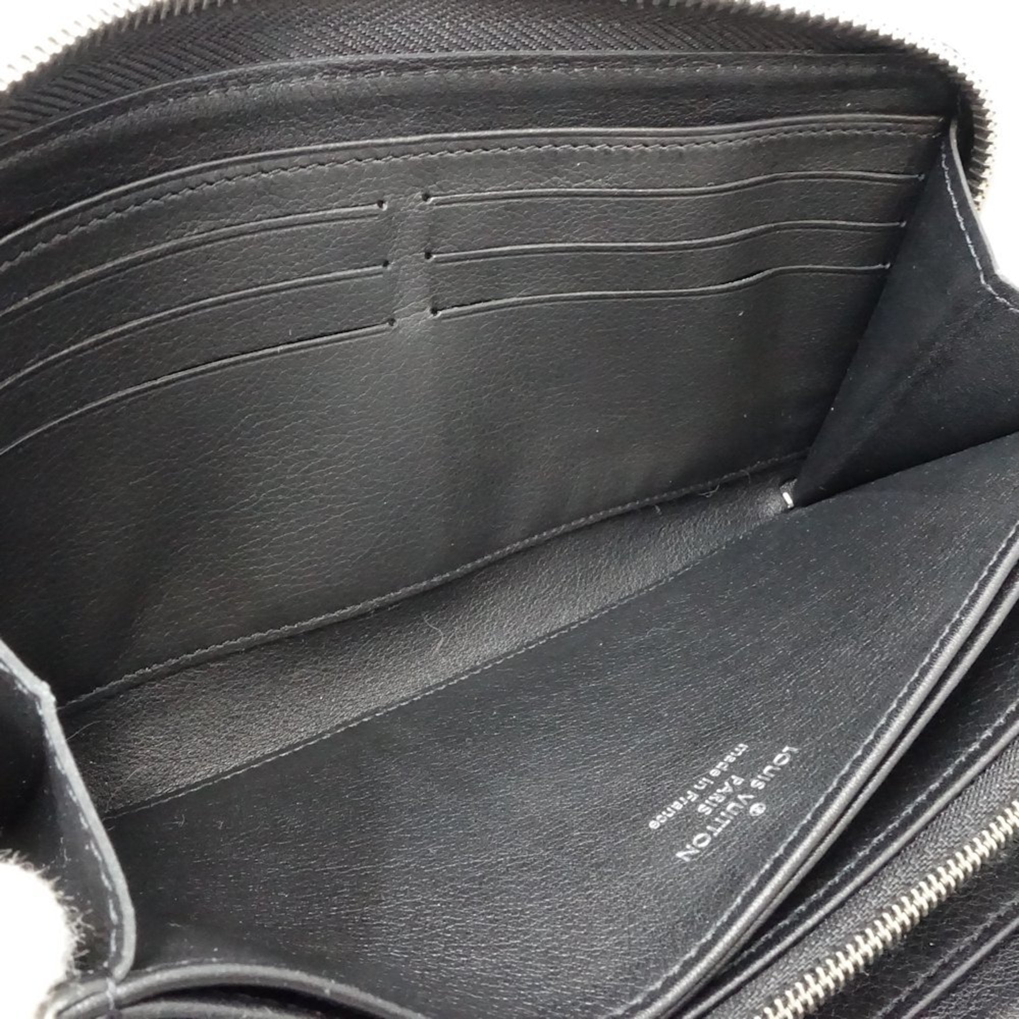 Louis Vuitton Noir Leather Coin Purse/Coin Case (Pre-Owned)