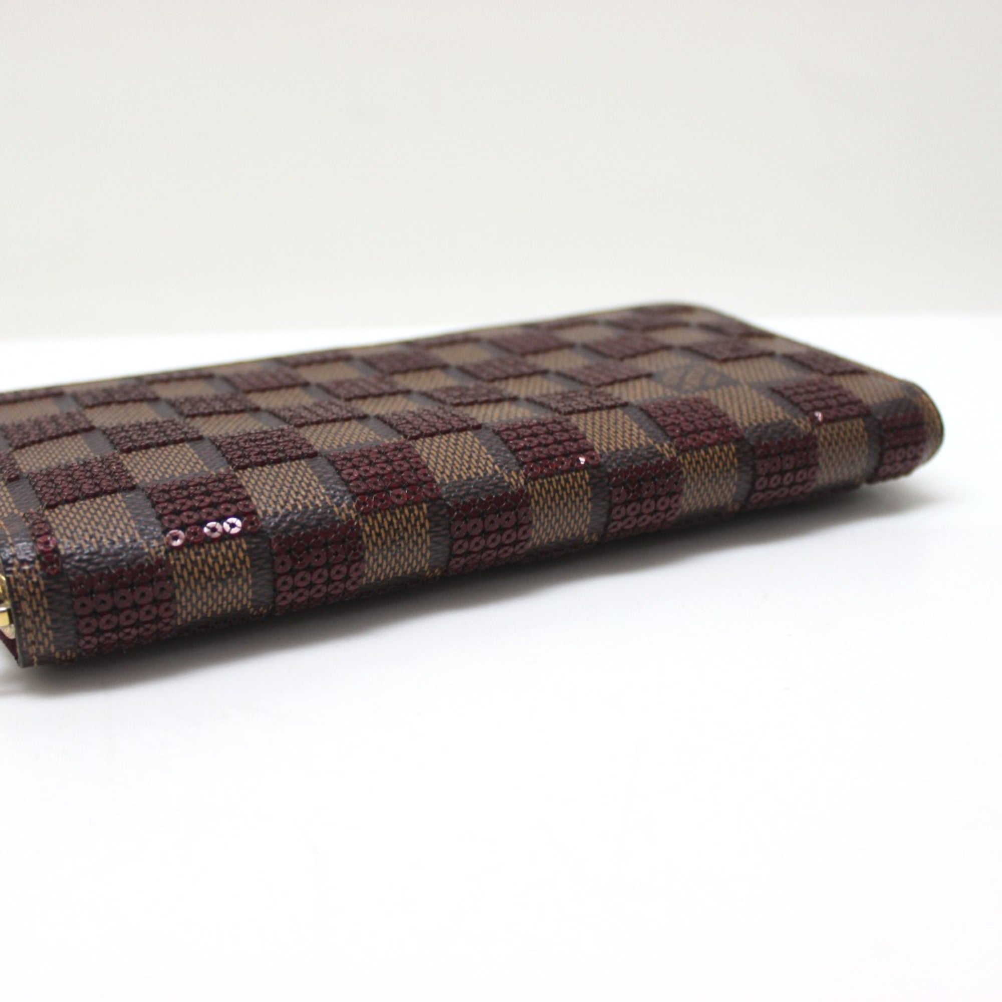 Louis Vuitton Brown Other Long Wallet (Bi-Fold) (Pre-Owned)
