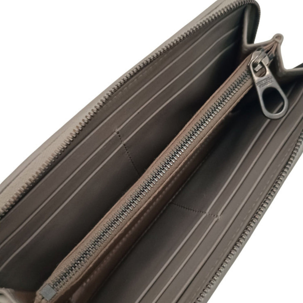 Bottega Veneta Gray Leather Long Wallet (Bi-Fold) (Pre-Owned)