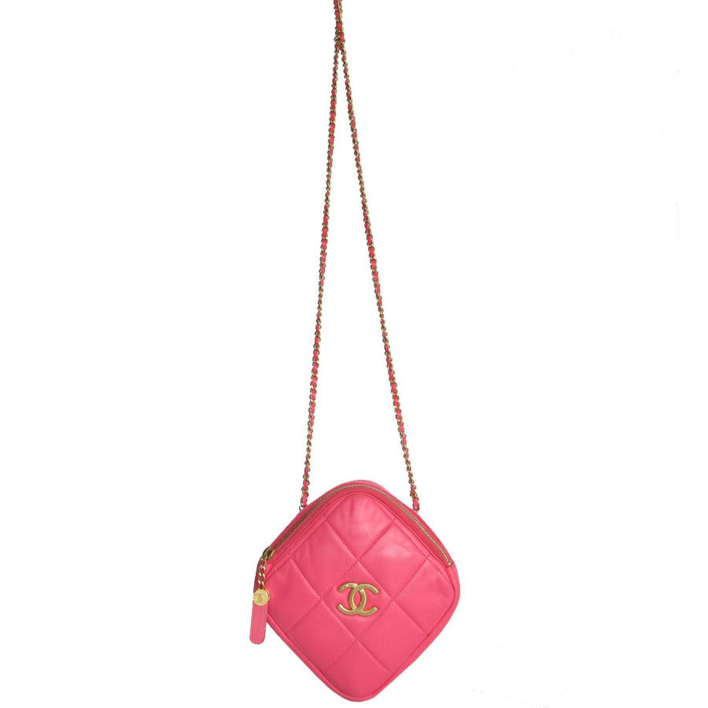 Chanel Pink Leather Shoulder Bag (Pre-Owned)