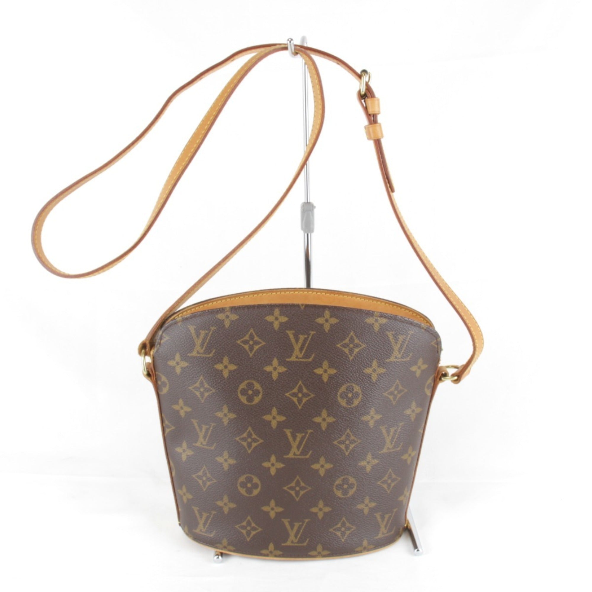 Louis Vuitton Brown Monogram Shoulder Bag (Pre-Owned)