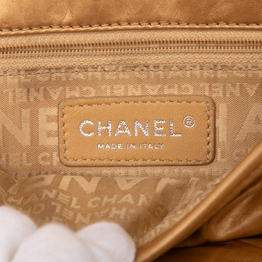 Chanel Gold Leather Shoulder Bag (Pre-Owned)