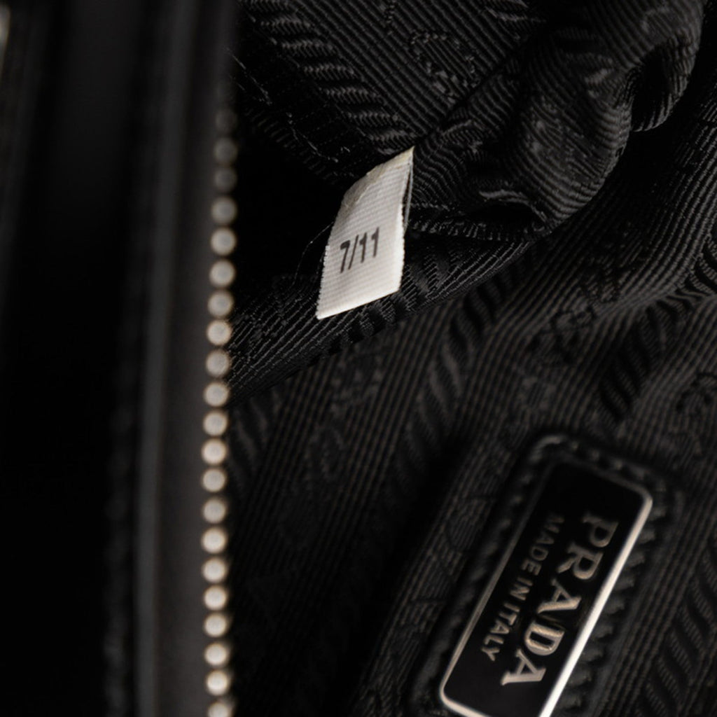 Prada Black Leather Shoulder Bag (Pre-Owned)
