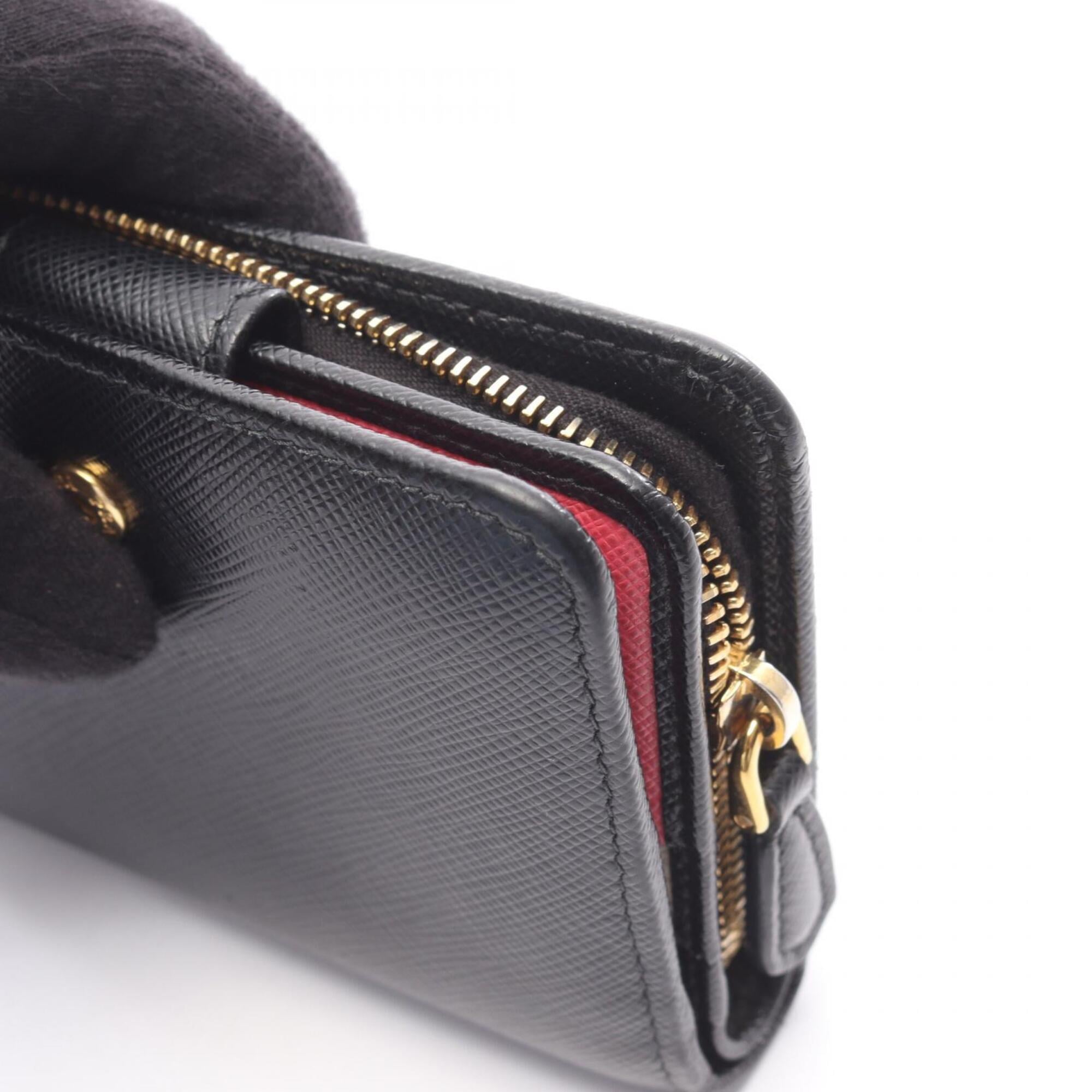 Prada Black Saffiano Wallet (Bi-Fold) (Pre-Owned)