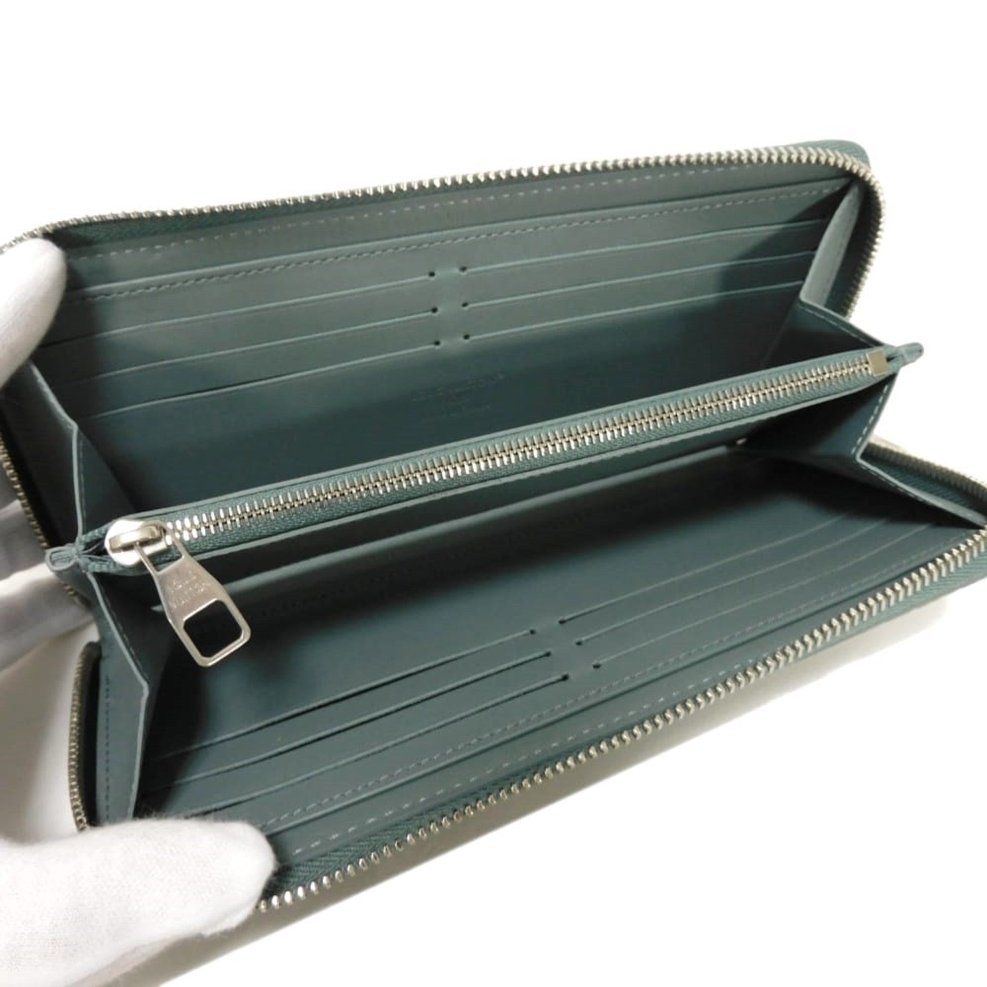 Louis Vuitton Green Leather Long Wallet (Bi-Fold) (Pre-Owned)