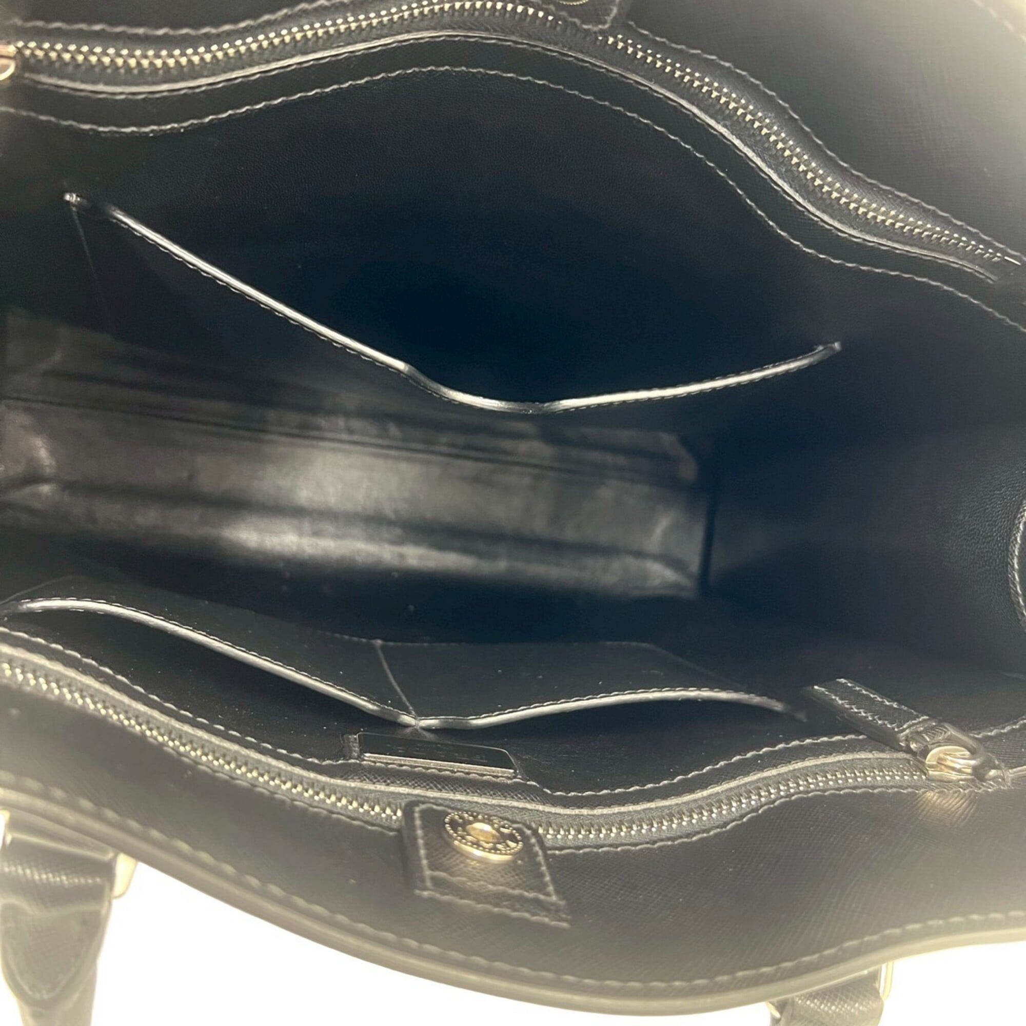 Prada Black Leather Handbag Tote Bag (Pre-Owned)