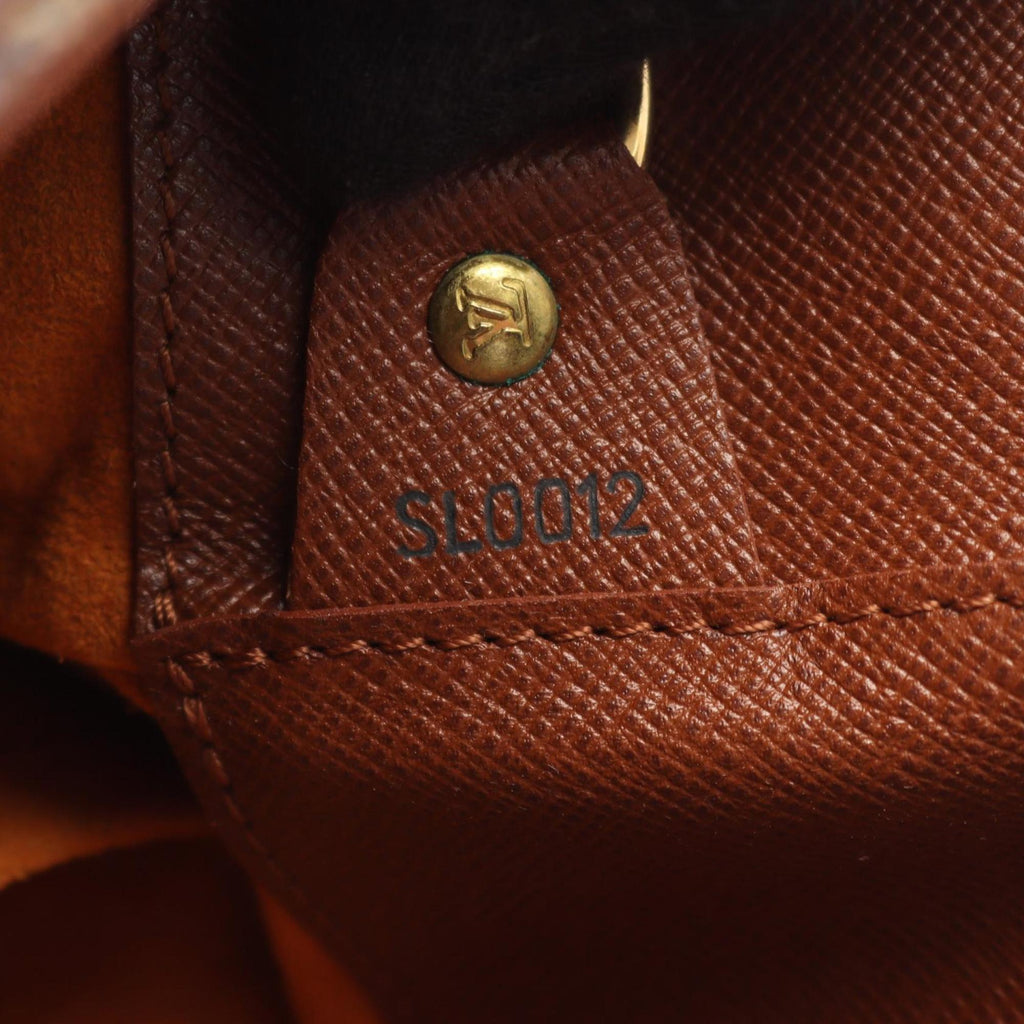 Louis Vuitton Brown Monogram Monogram Shoulder Bag (Pre-Owned)