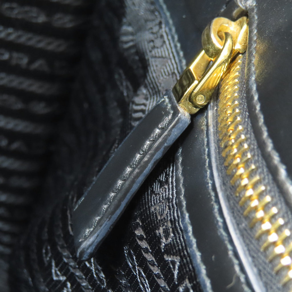 Prada Black Leather Handbag (Pre-Owned)