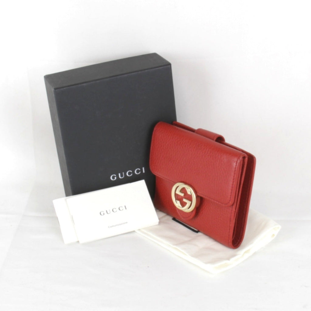 Gucci Red Color Leather Wallet (Bi-Fold) (Pre-Owned)