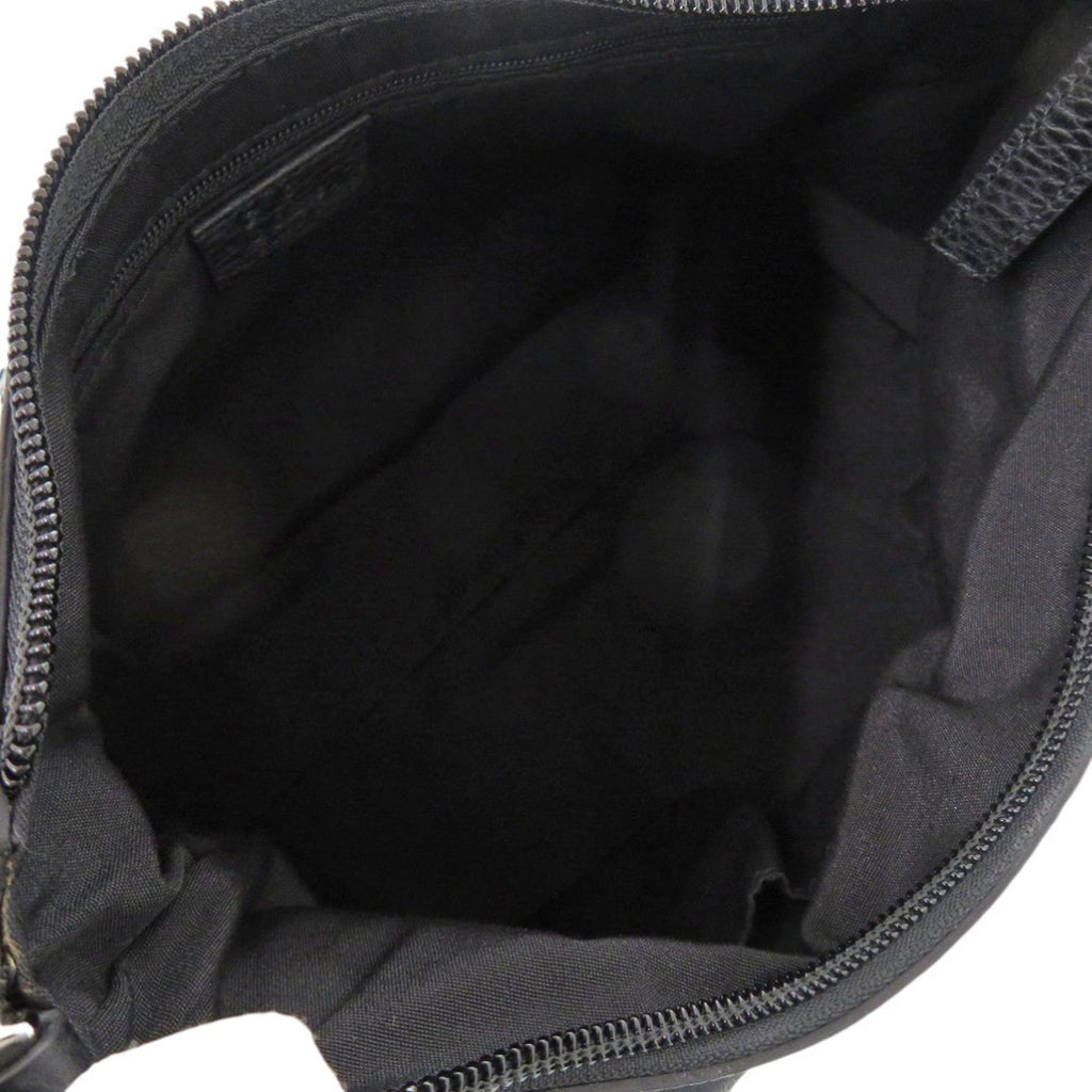 Gucci Black Nylon Handbag Shoulder Bag (Pre-Owned)