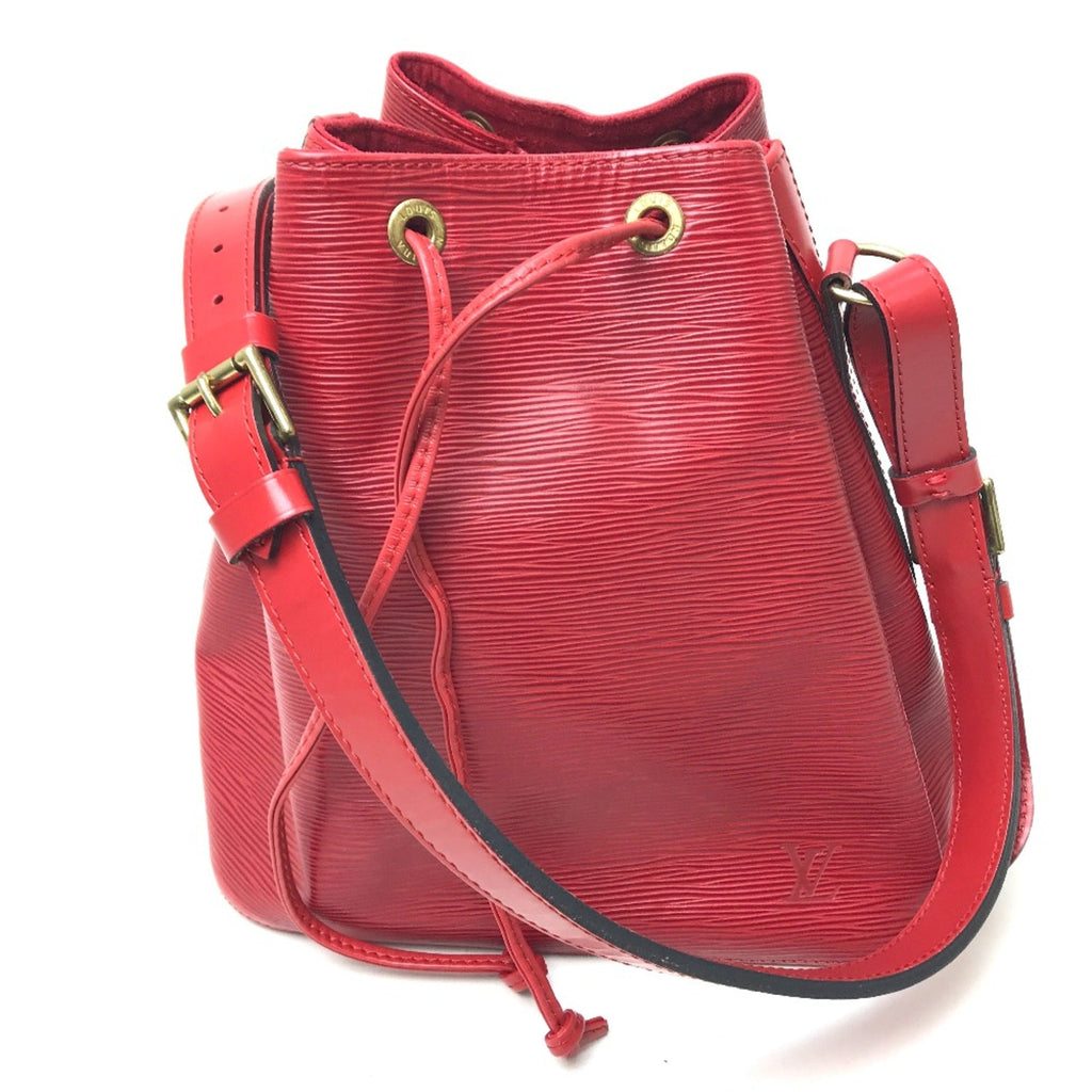 Louis Vuitton Red Leather Shoulder Bag (Pre-Owned)