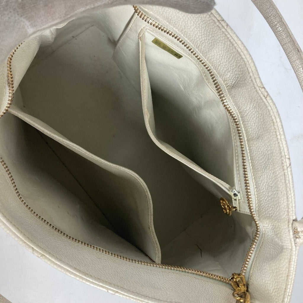 Chanel White Caviar Leather Shoulder Bag Tote Bag (Pre-Owned)